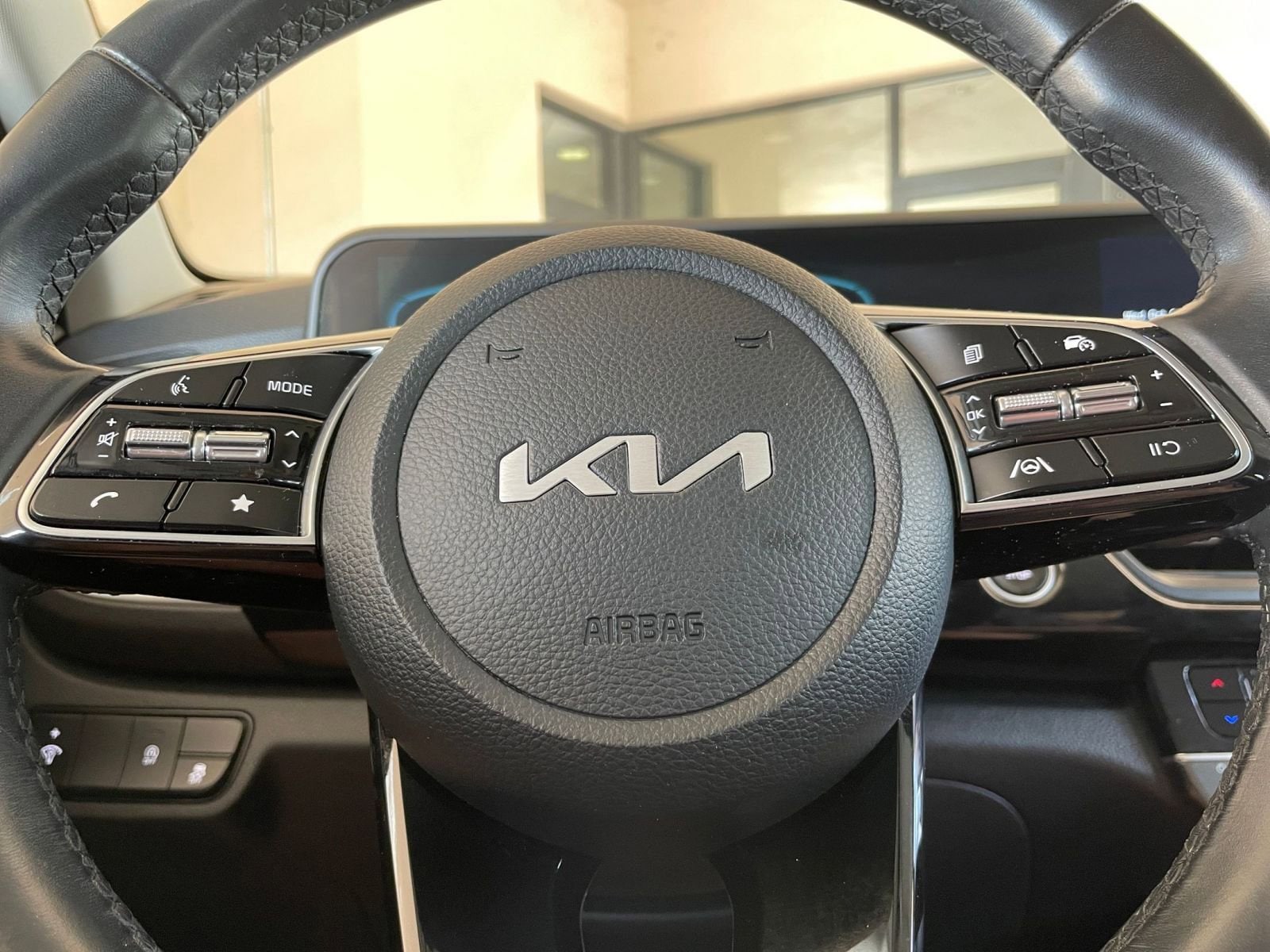 Thumbnail: 2025 Kia Seltos - 27