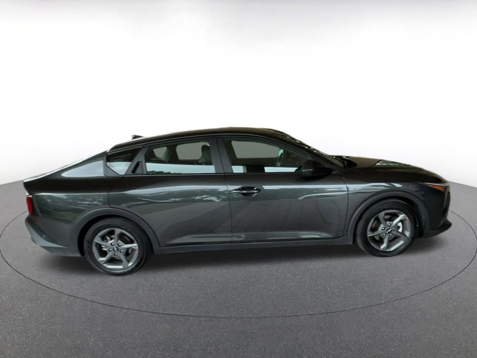 Thumbnail: 2025 Kia K4 - 16