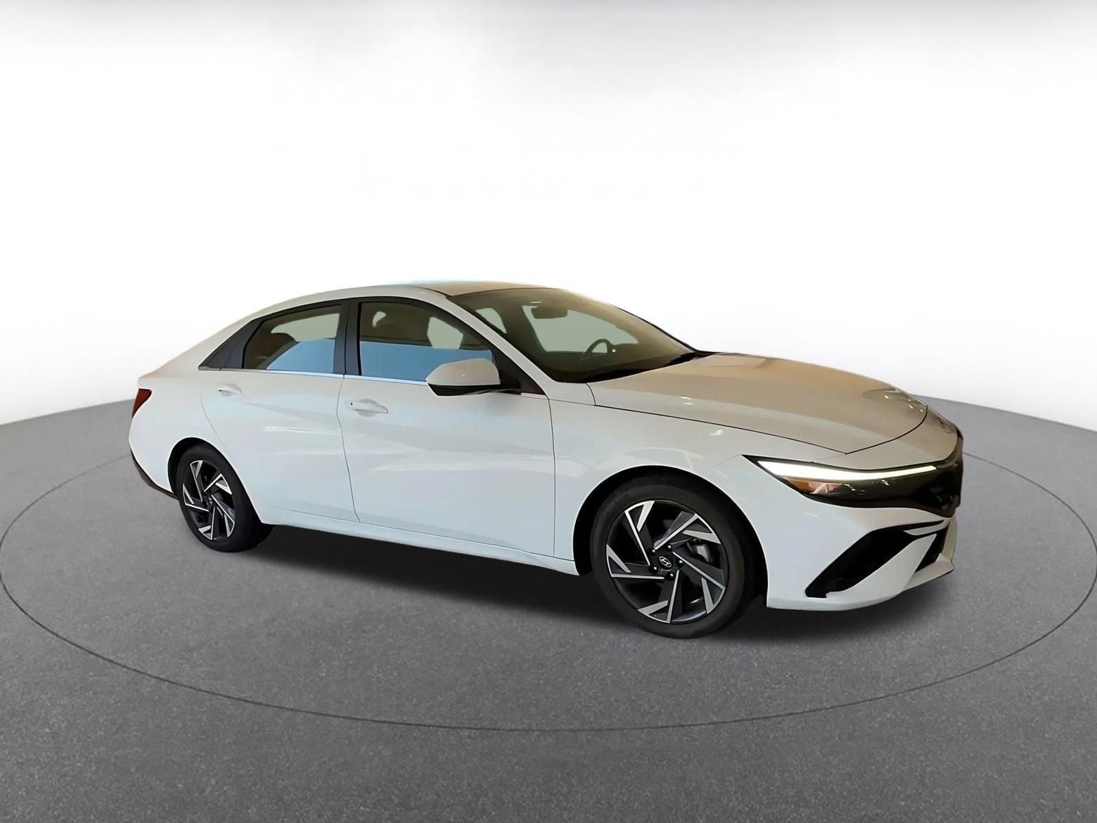 Thumbnail: 2025 Hyundai Elantra - 2