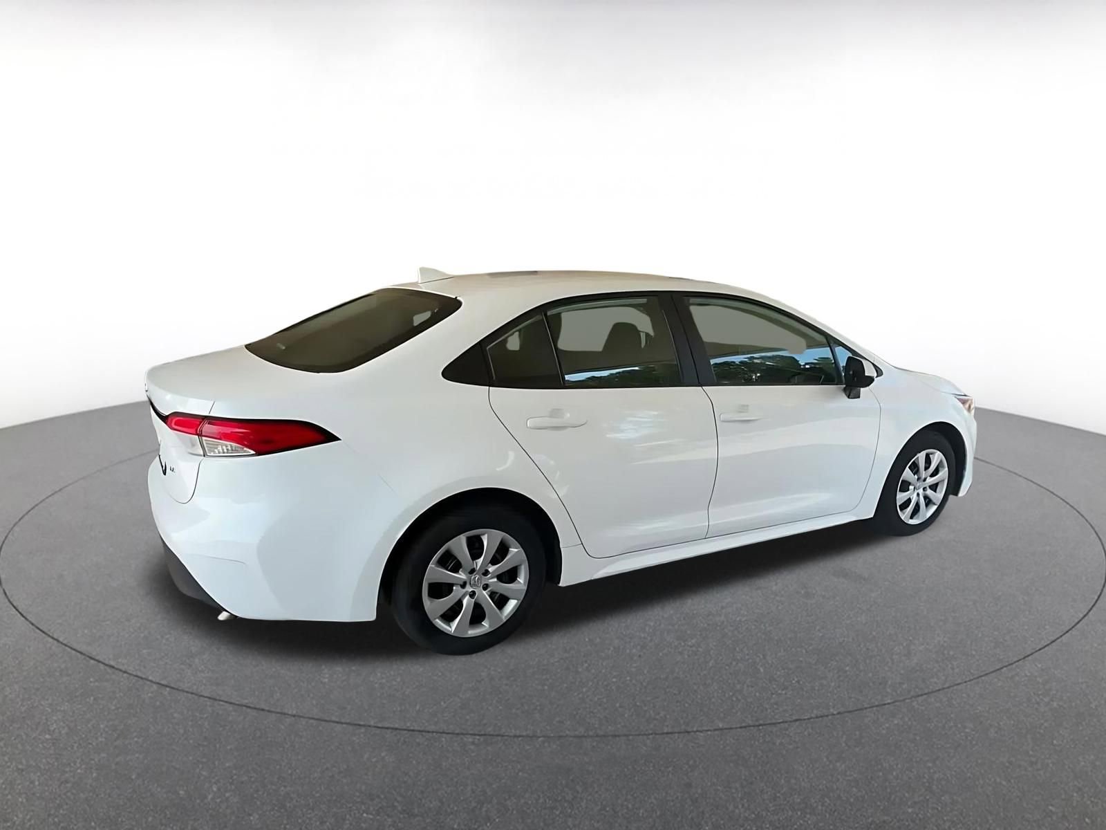 Thumbnail: 2025 Toyota Corolla - 14