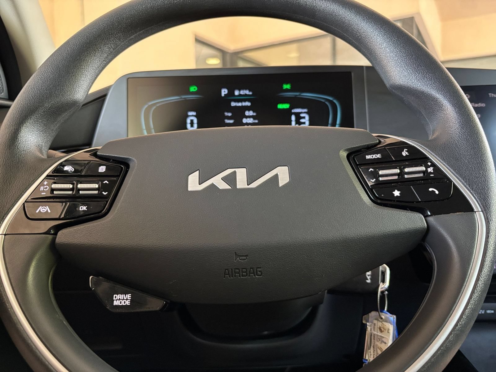 Thumbnail: 2026 Kia Niro - 25