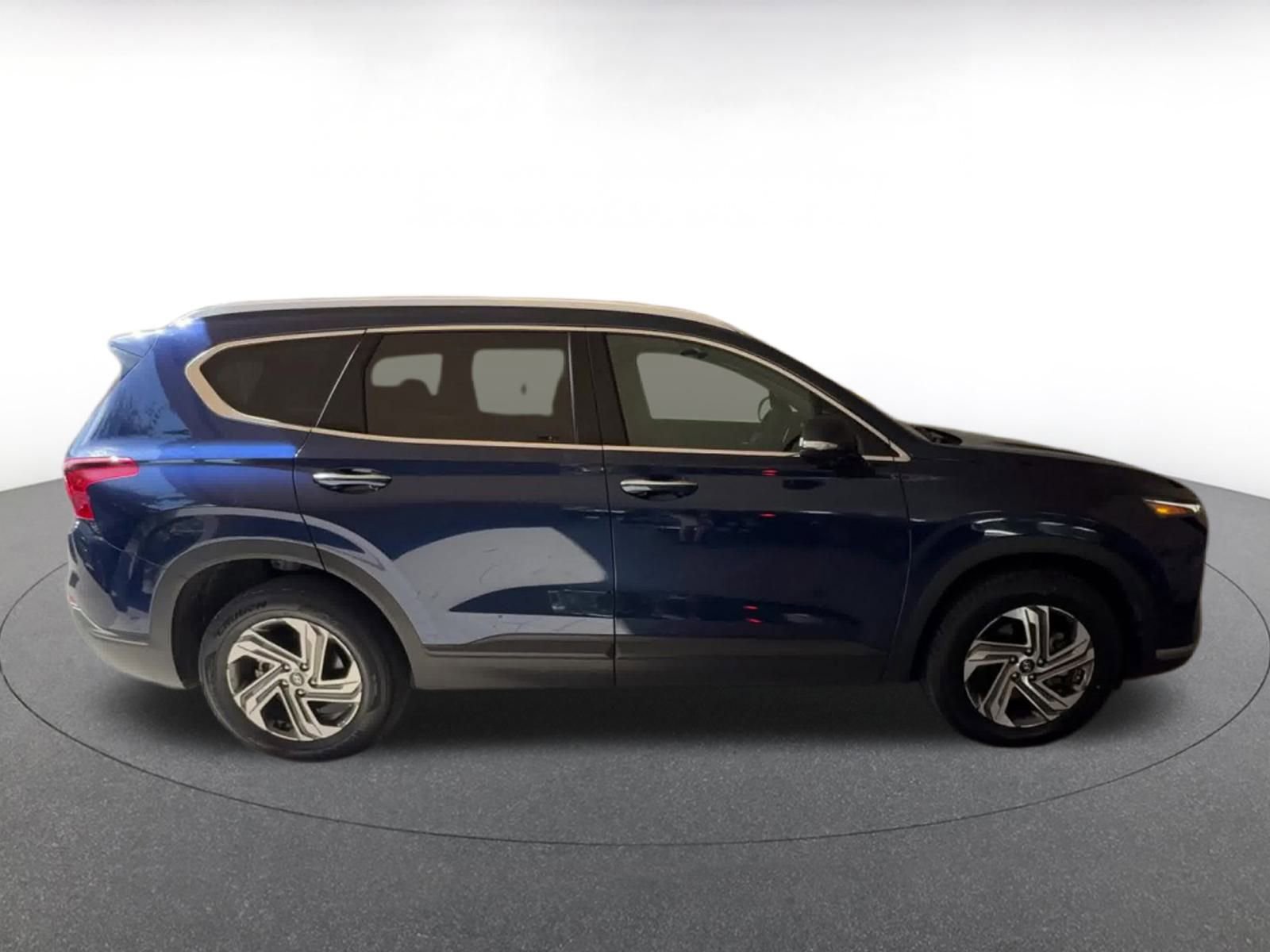 Thumbnail: 2023 Hyundai Santa Fe - 16