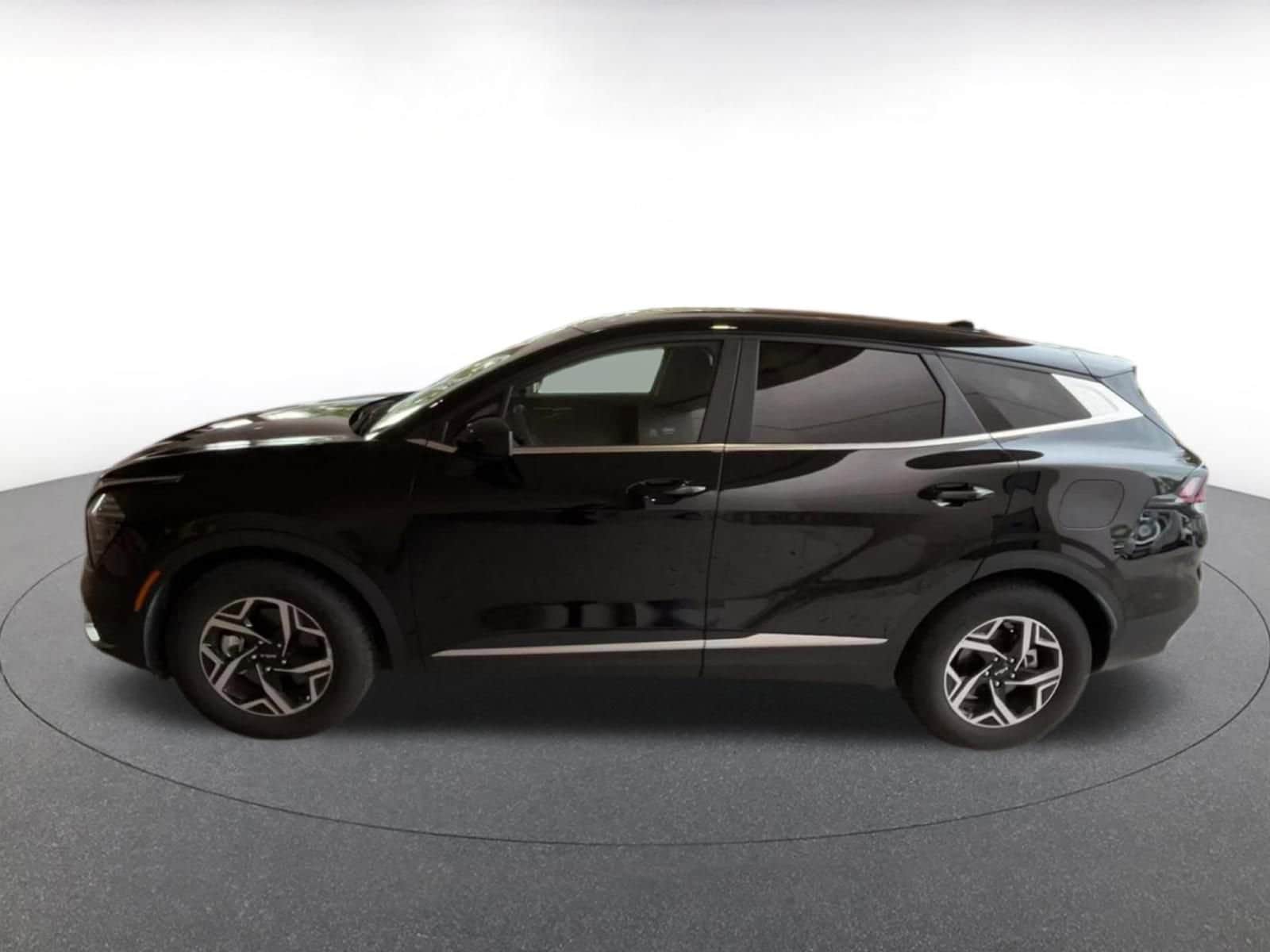 Thumbnail: 2025 Kia Sportage - 8