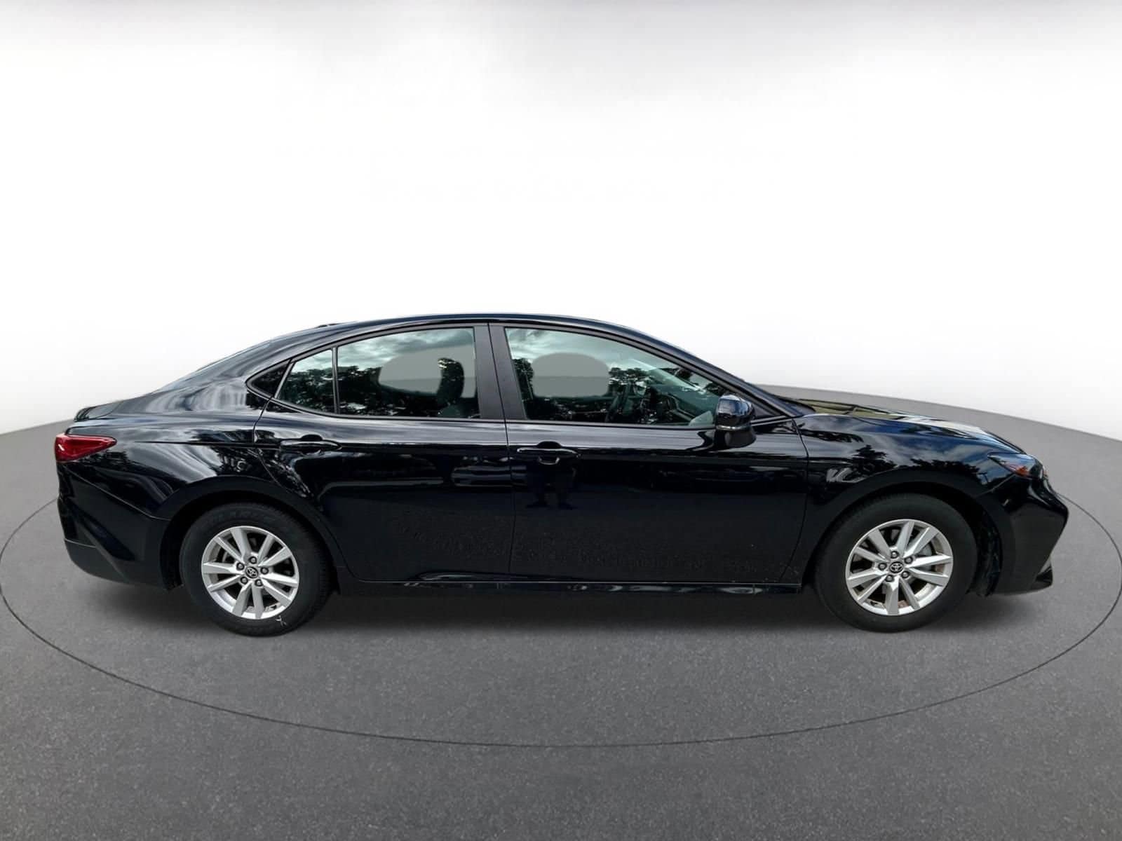 Thumbnail: 2025 Toyota Camry - 8