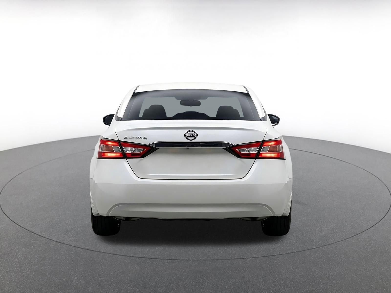 Thumbnail: 2025 Nissan Altima - 8