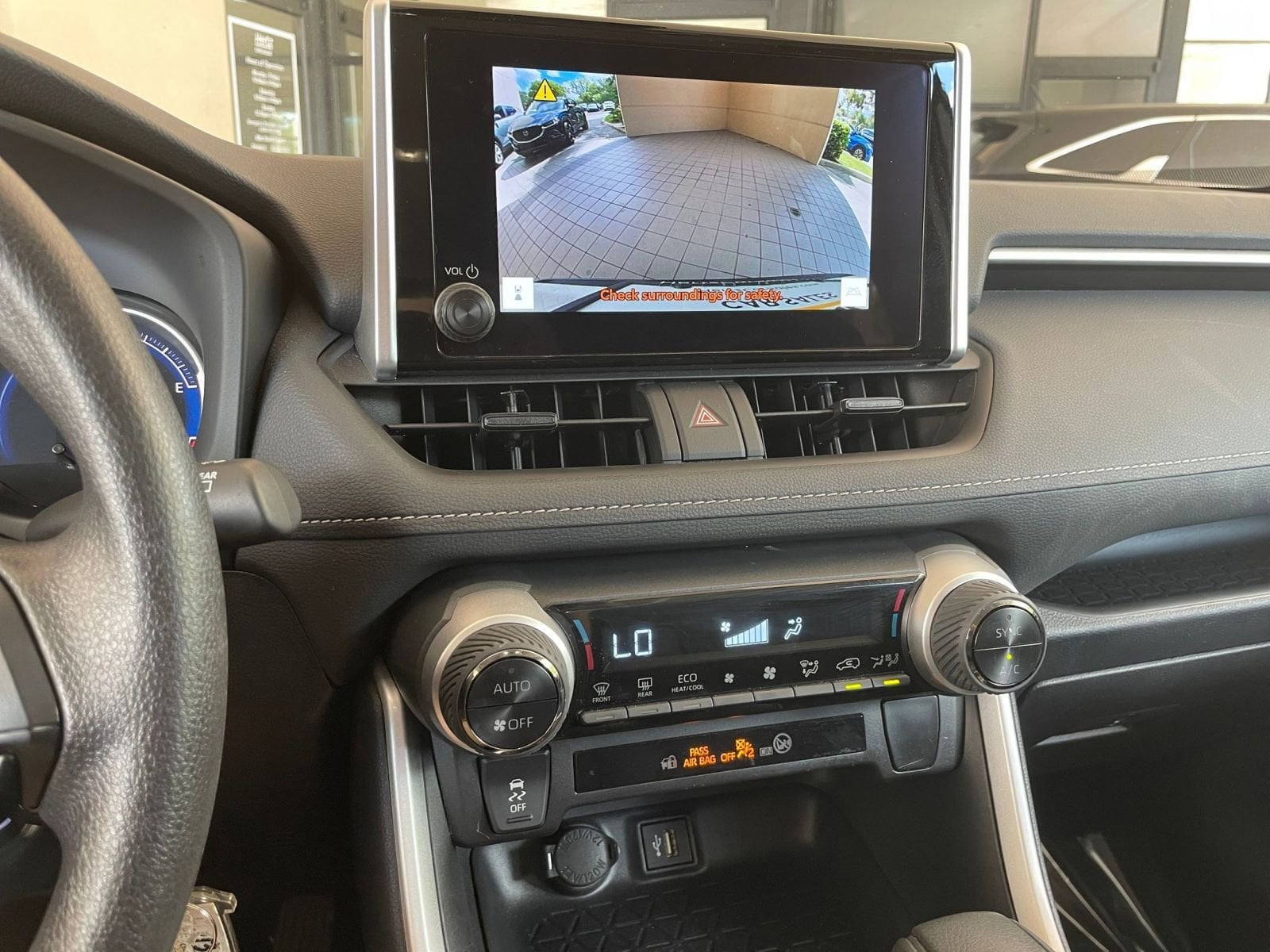 Thumbnail: 2025 Toyota RAV4 - 18