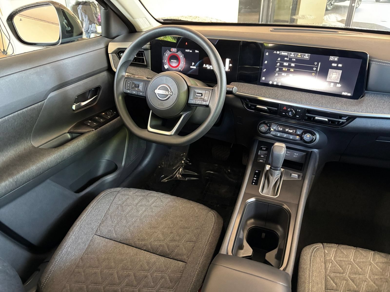 Thumbnail: 2026 Nissan Kicks - 32
