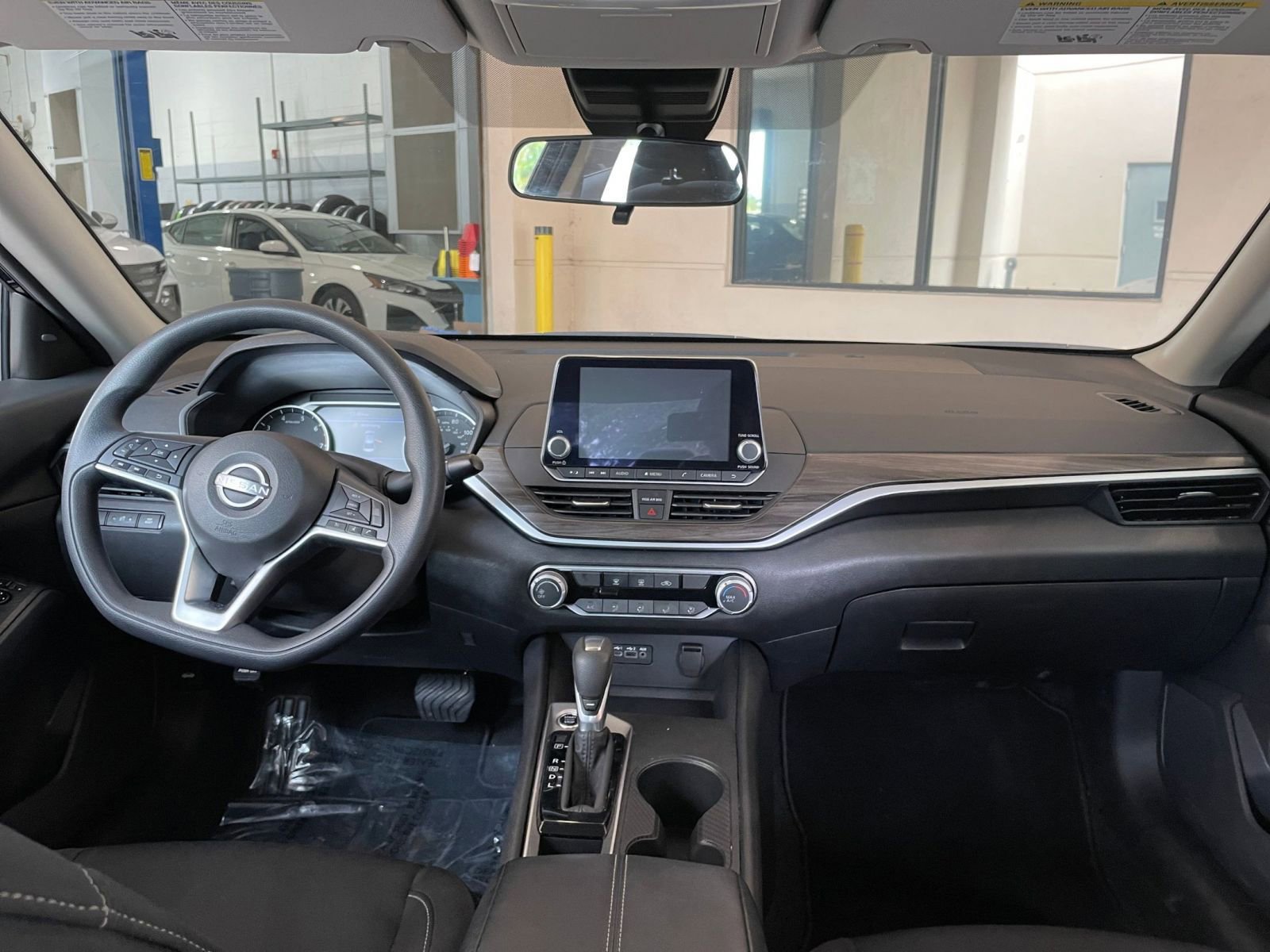 Thumbnail: 2025 Nissan Altima - 27