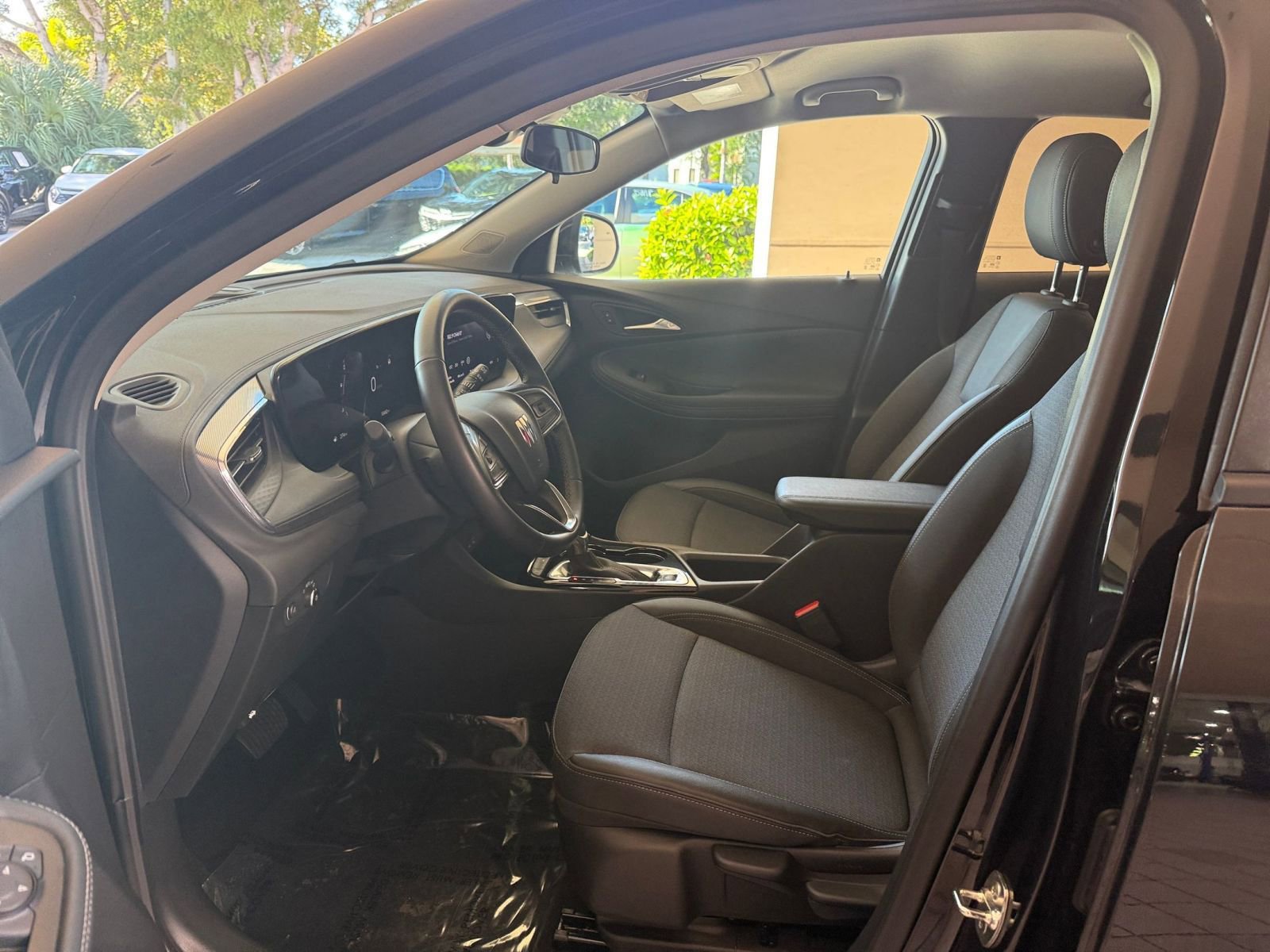 Thumbnail: 2025 Buick Encore GX - 21