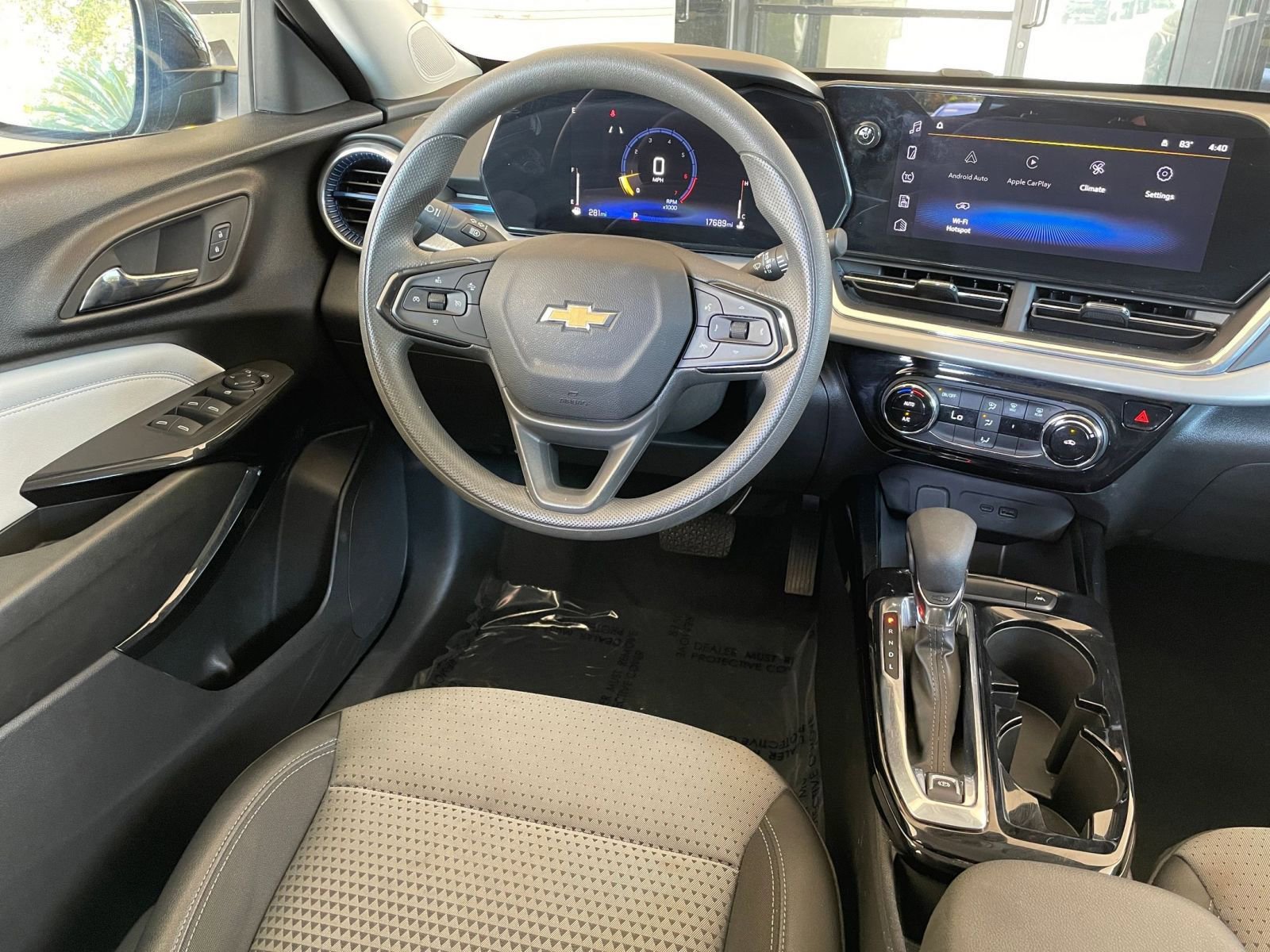 Thumbnail: 2025 Chevrolet Trax - 33