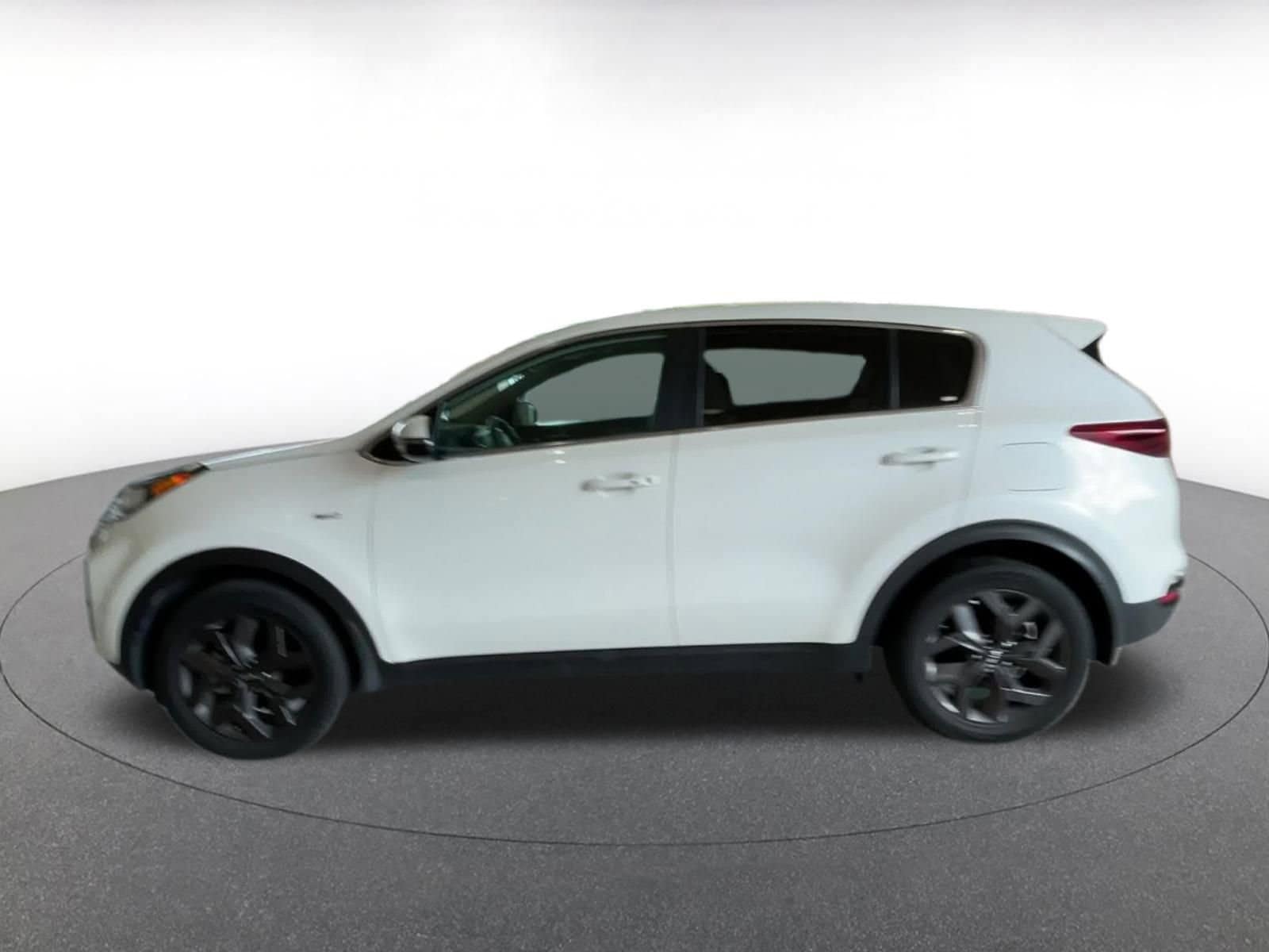 Thumbnail: 2022 Kia Sportage - 9
