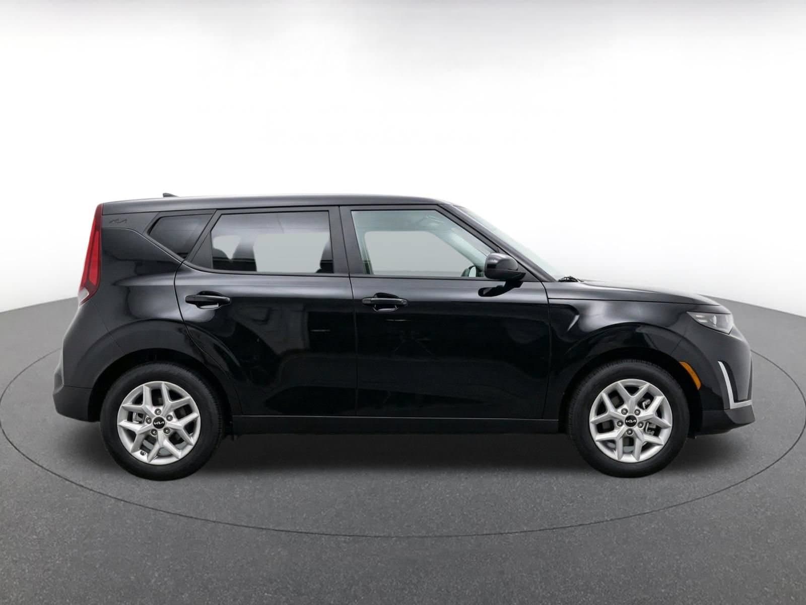 Thumbnail: 2025 Kia Soul - 17