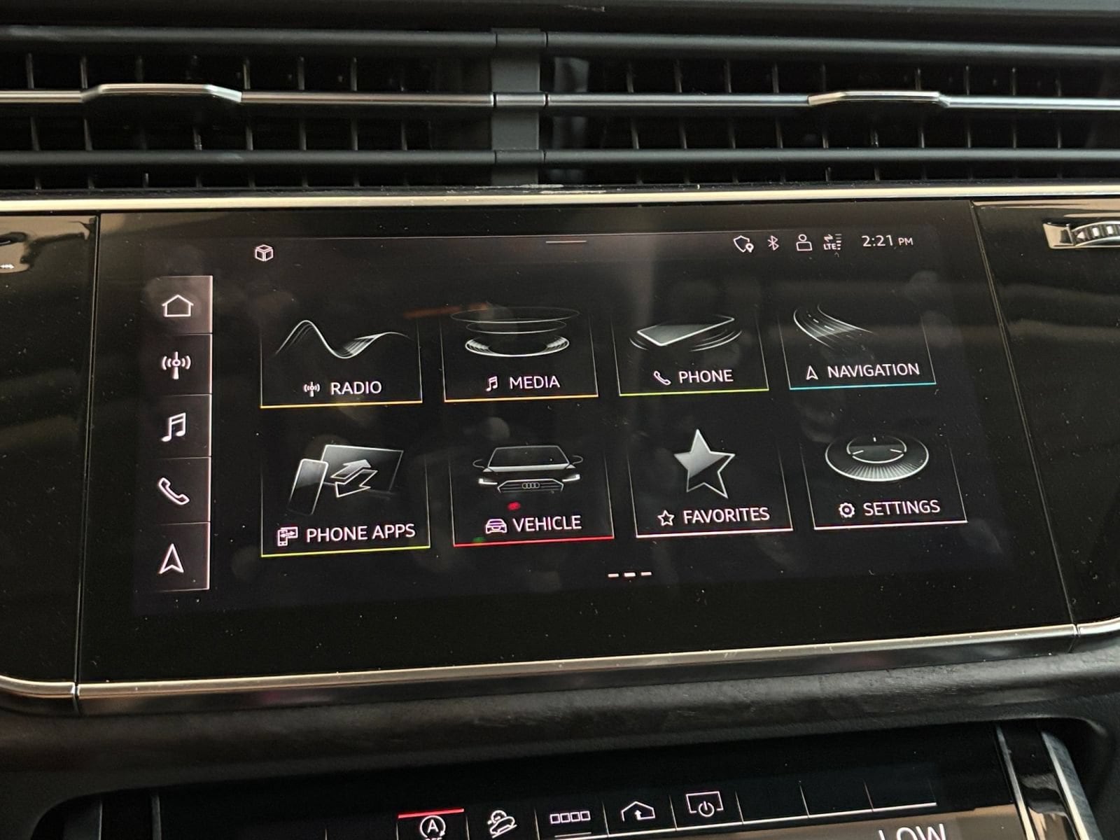 Thumbnail: 2022 Audi Q7 - 21
