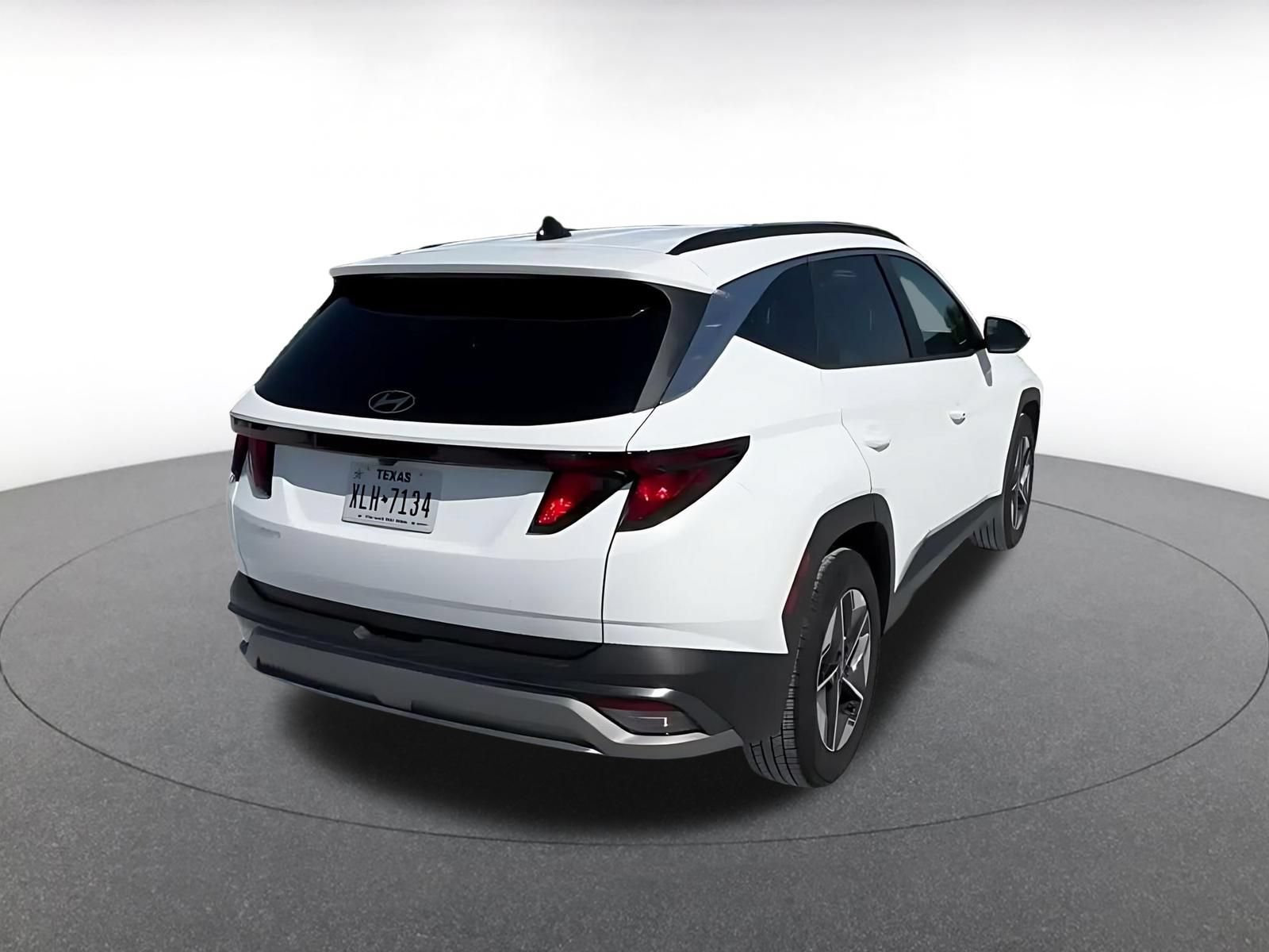 Thumbnail: 2026 Hyundai Tucson - 14