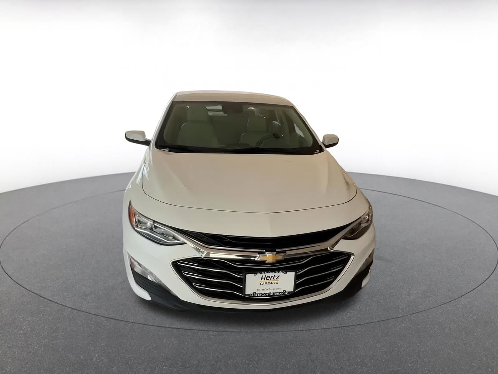 Thumbnail: 2024 Chevrolet Malibu - 4