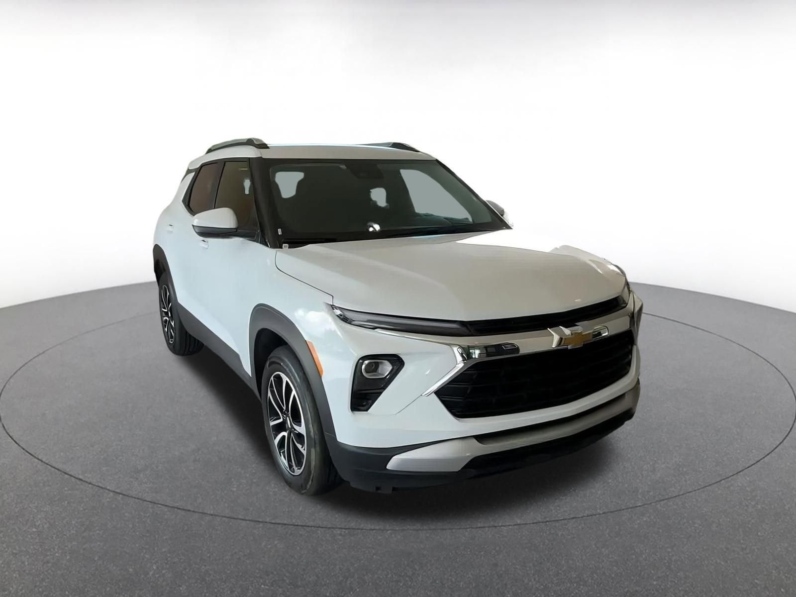 Thumbnail: 2025 Chevrolet TrailBlazer - 3