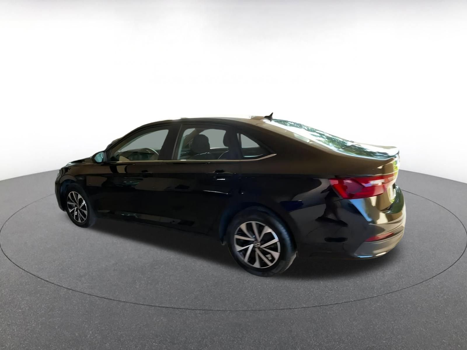 Thumbnail: 2025 Volkswagen Jetta - 9