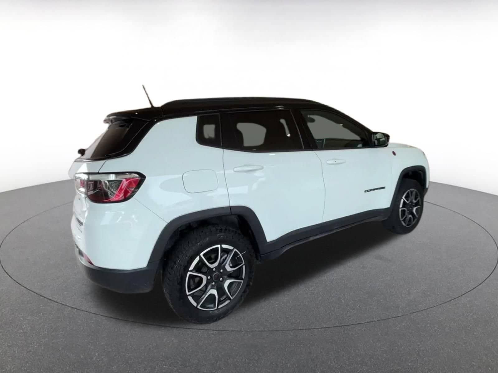 Thumbnail: 2025 Jeep Compass - 13