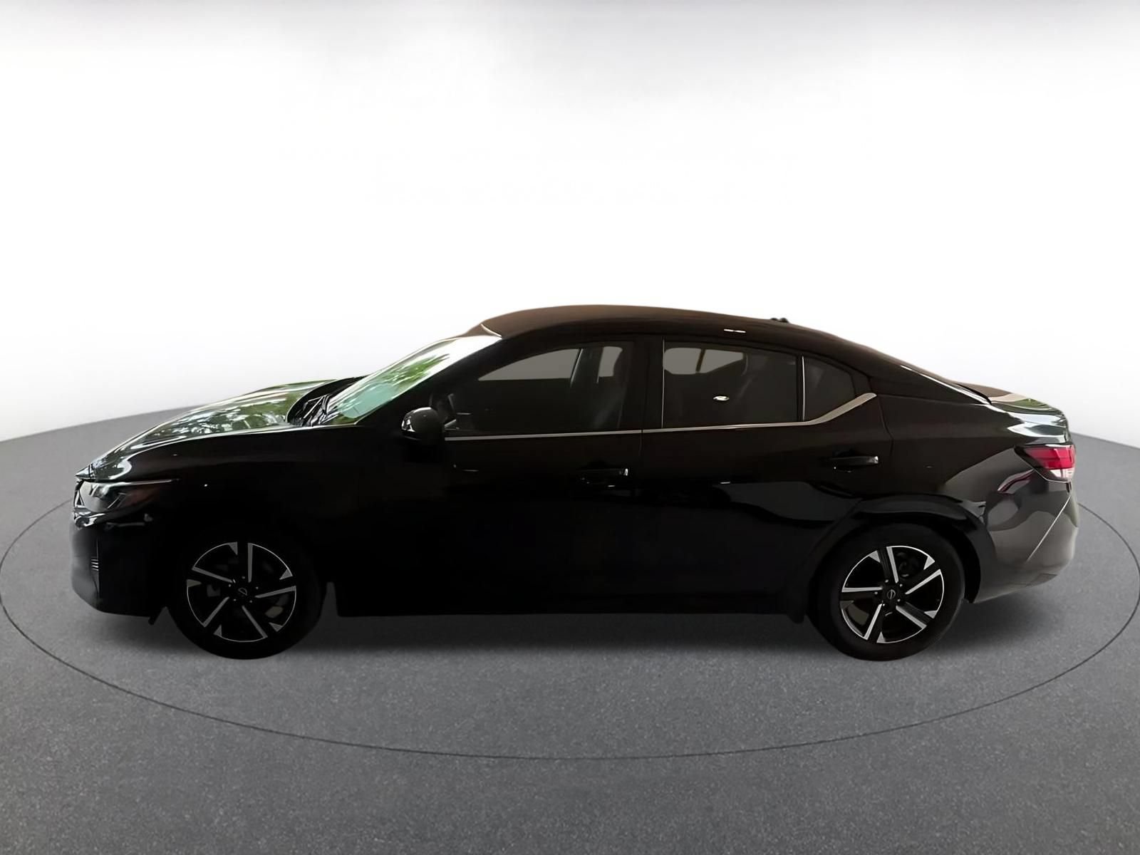 Thumbnail: 2025 Nissan Sentra - 9