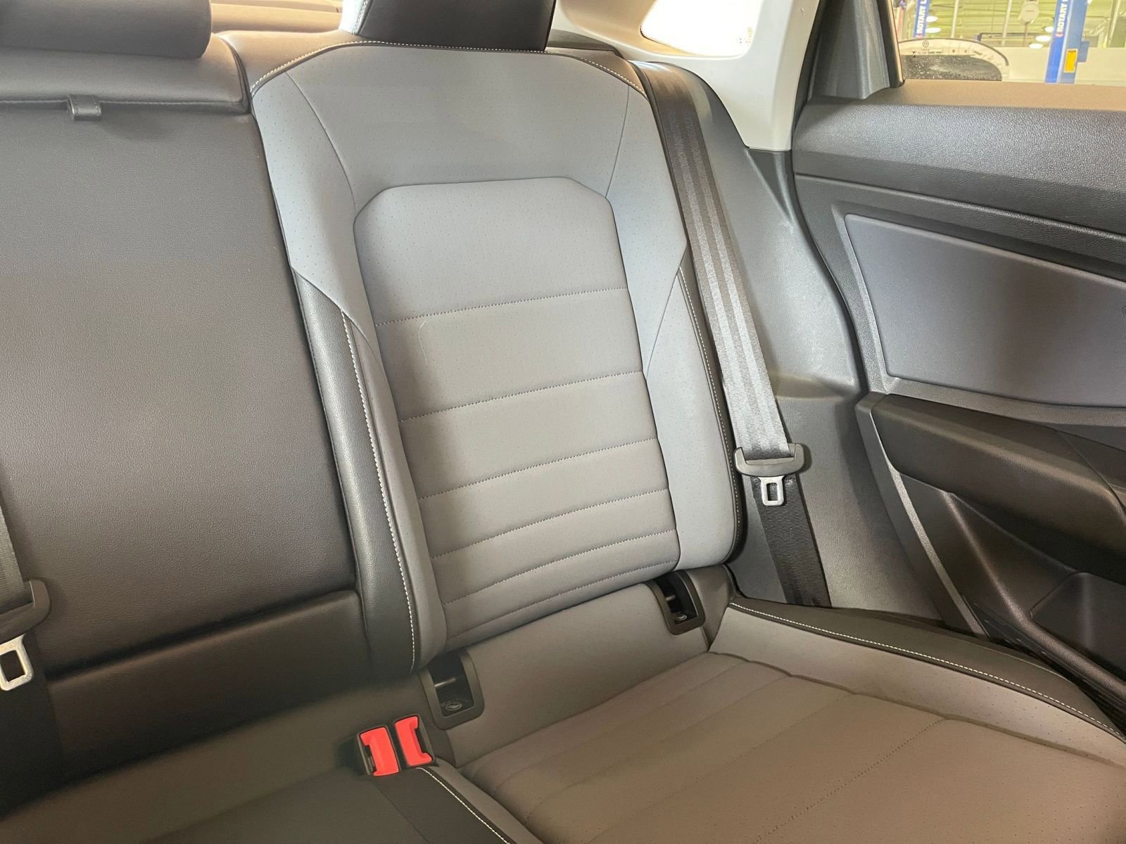 Thumbnail: 2025 Volkswagen Jetta - 31