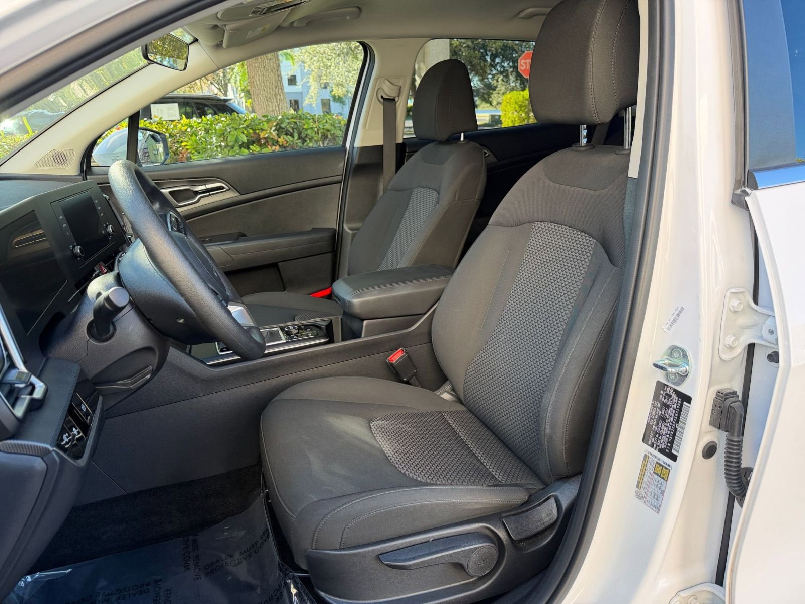 Thumbnail: 2025 Kia Sportage - 21