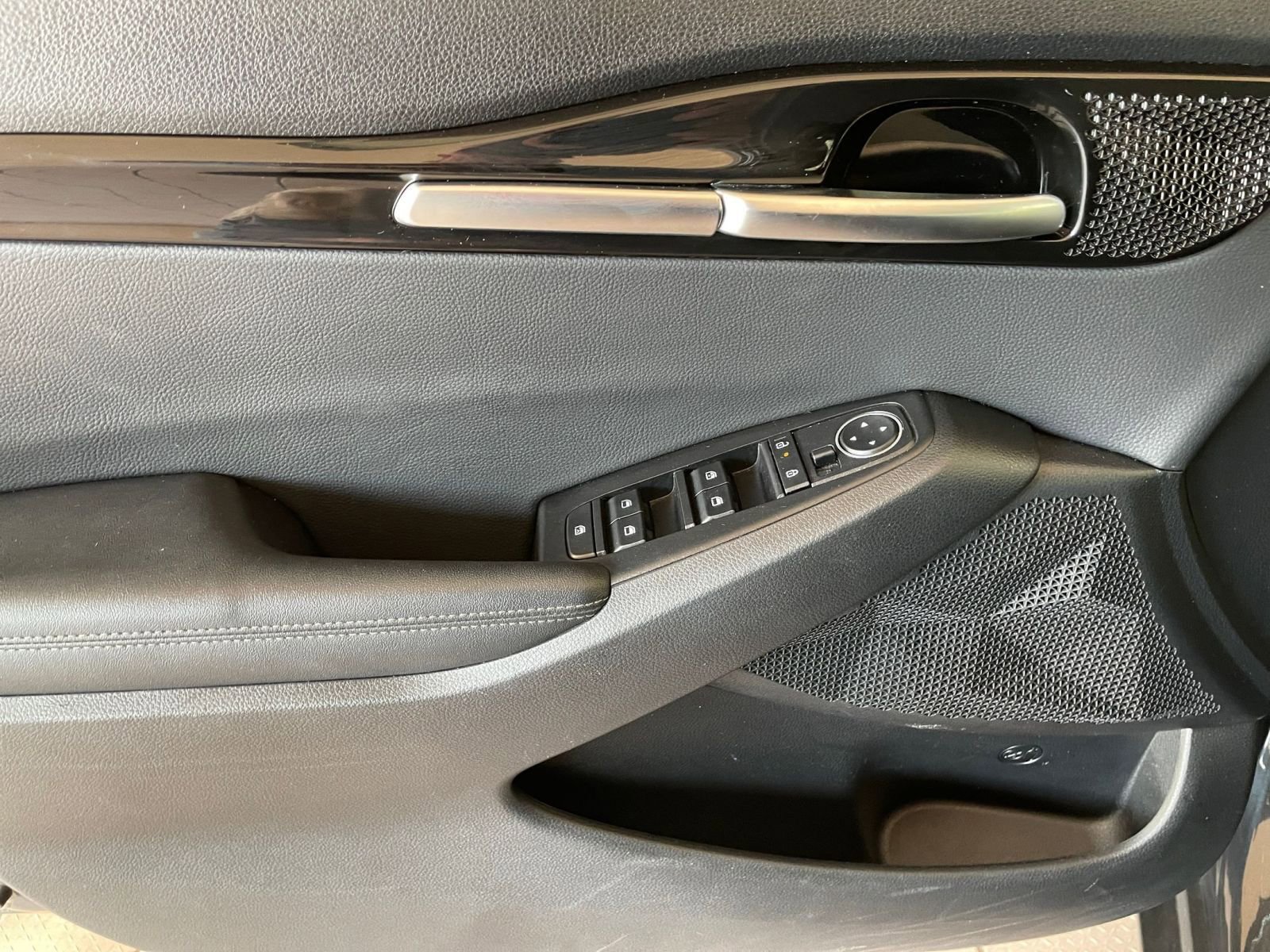 Thumbnail: 2025 Kia Seltos - 18