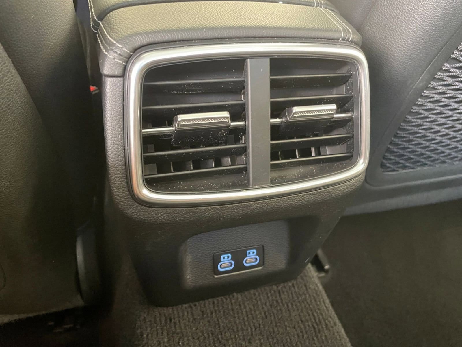 Thumbnail: 2025 Genesis G70 - 25