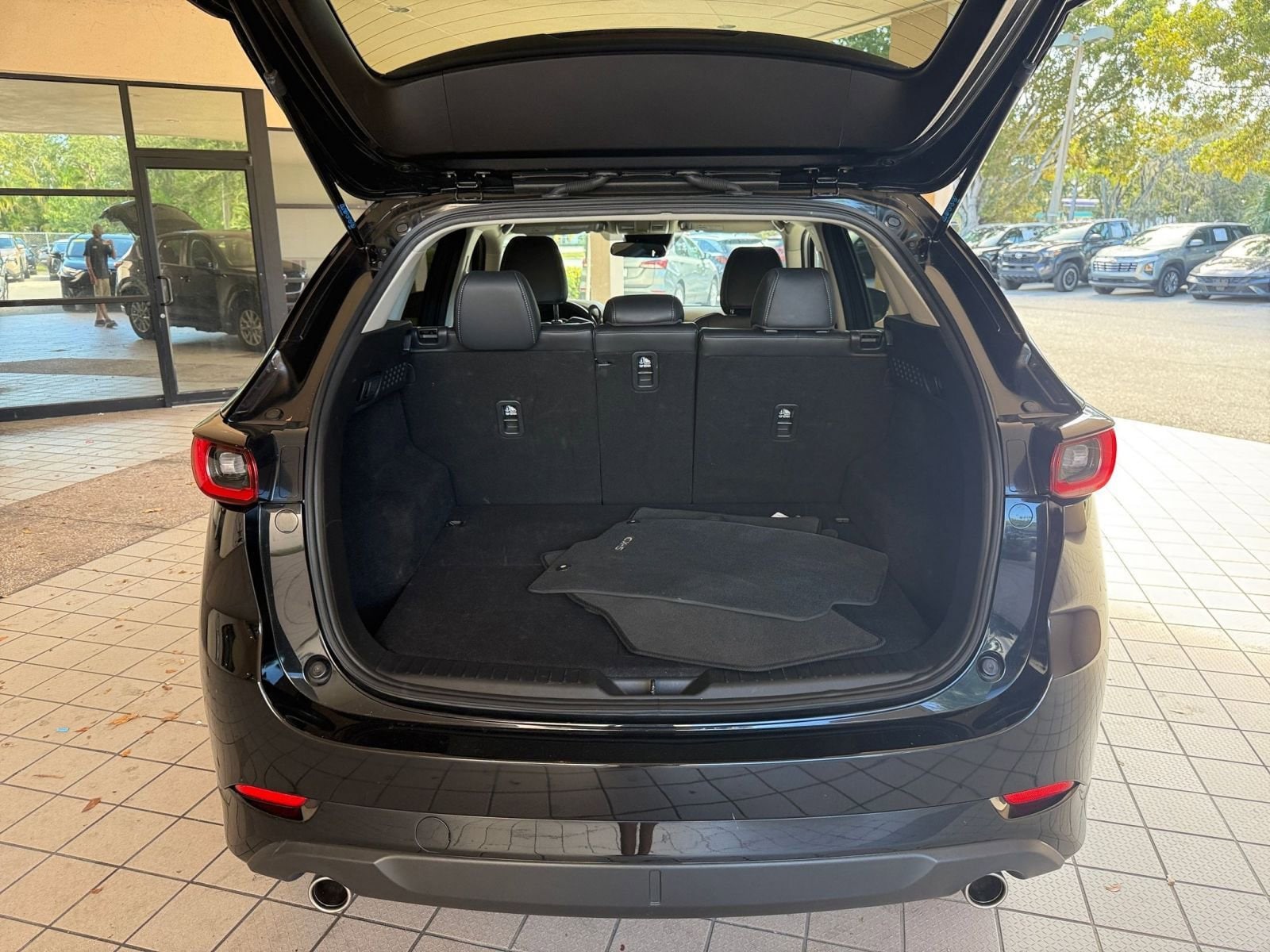 Thumbnail: 2025 Mazda CX-5 - 24