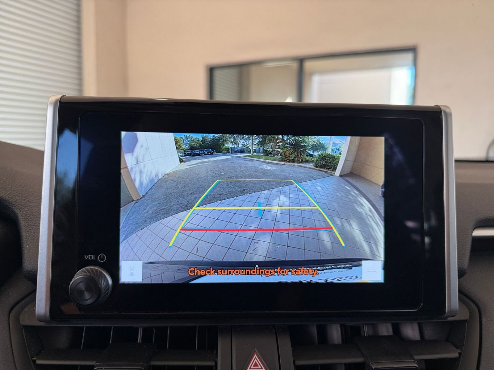 Thumbnail: 2025 Toyota RAV4 - 17