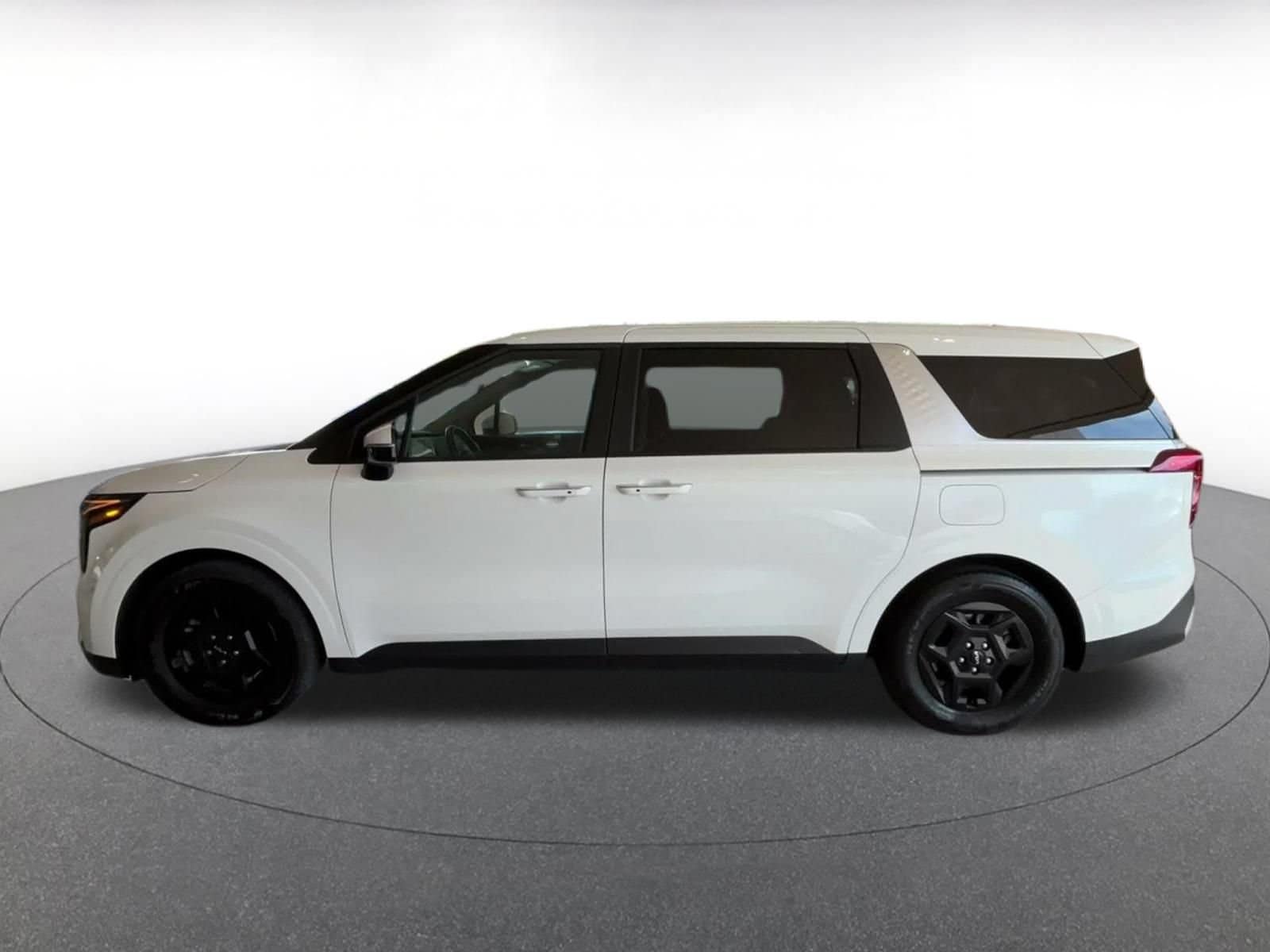 Thumbnail: 2026 Kia Carnival - 8