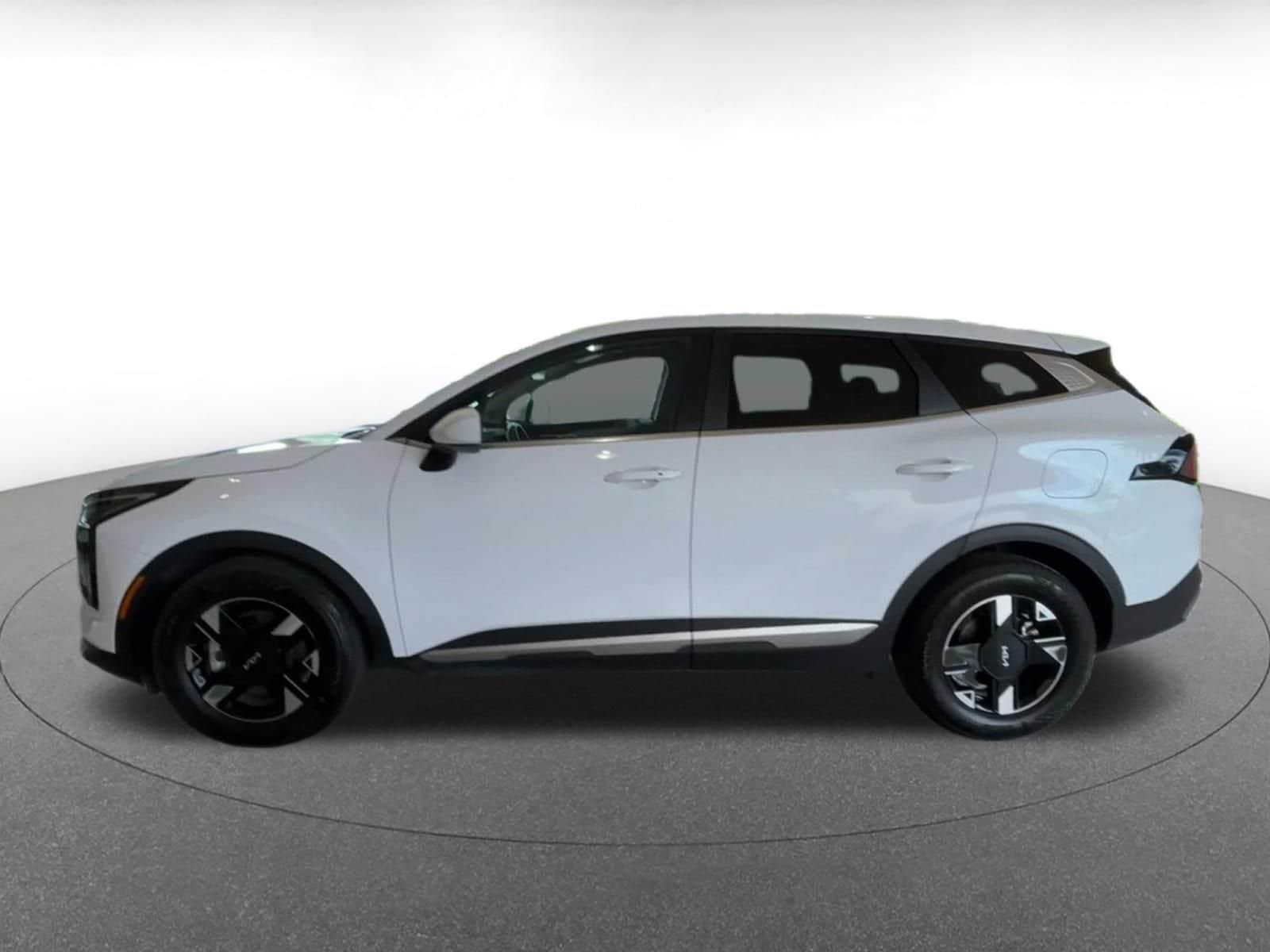 Thumbnail: 2026 Kia Sportage - 8
