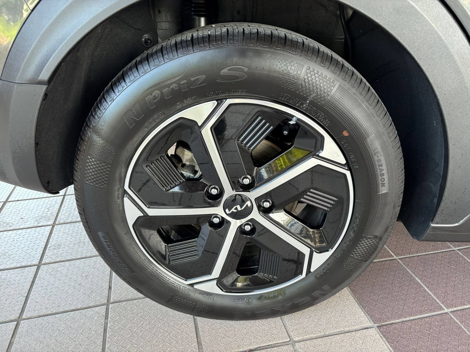 Thumbnail: 2026 Kia Niro - 28