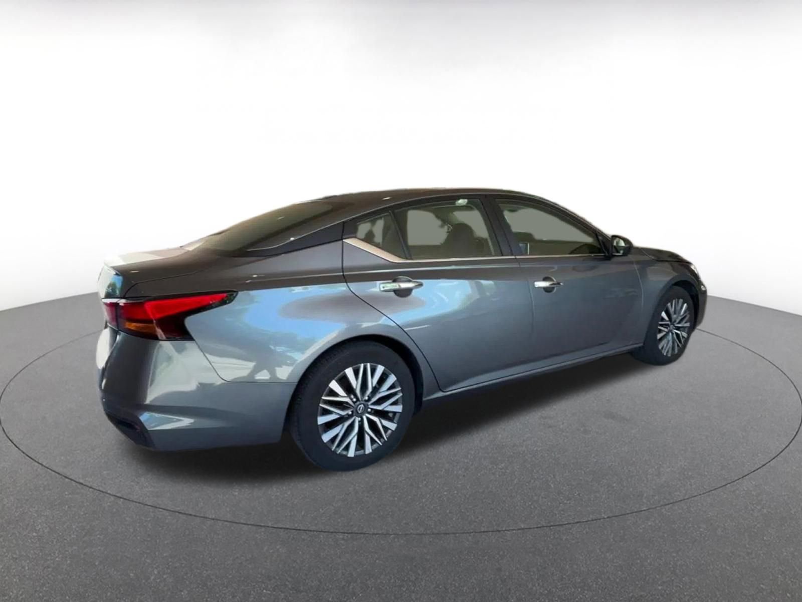 Thumbnail: 2025 Nissan Altima - 14