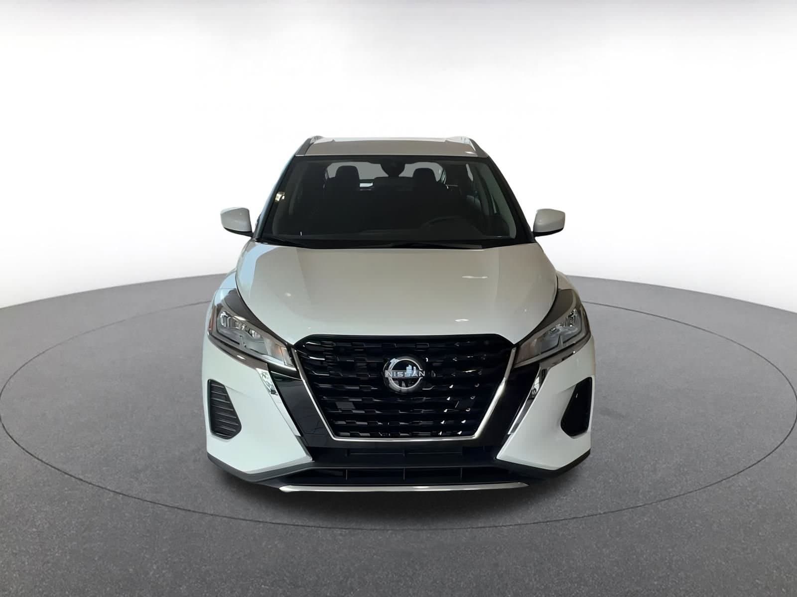 Thumbnail: 2024 Nissan Kicks - 3