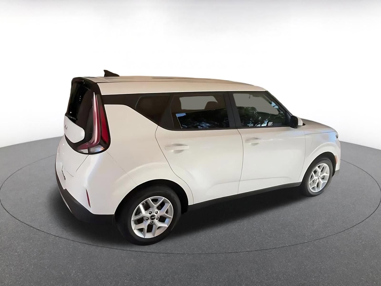 Thumbnail: 2025 Kia Soul - 15