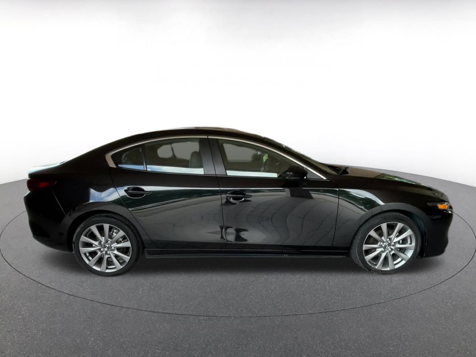 Thumbnail: 2024 Mazda Mazda3 - 15