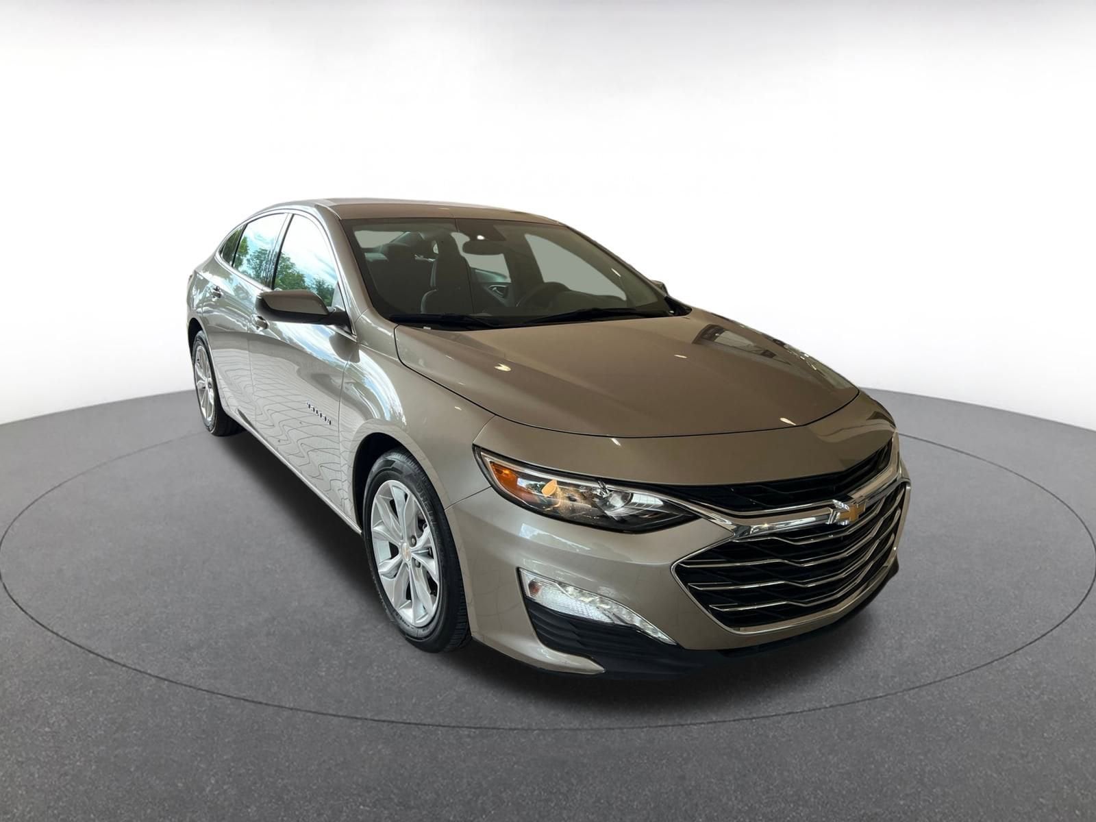 Thumbnail: 2024 Chevrolet Malibu - 1