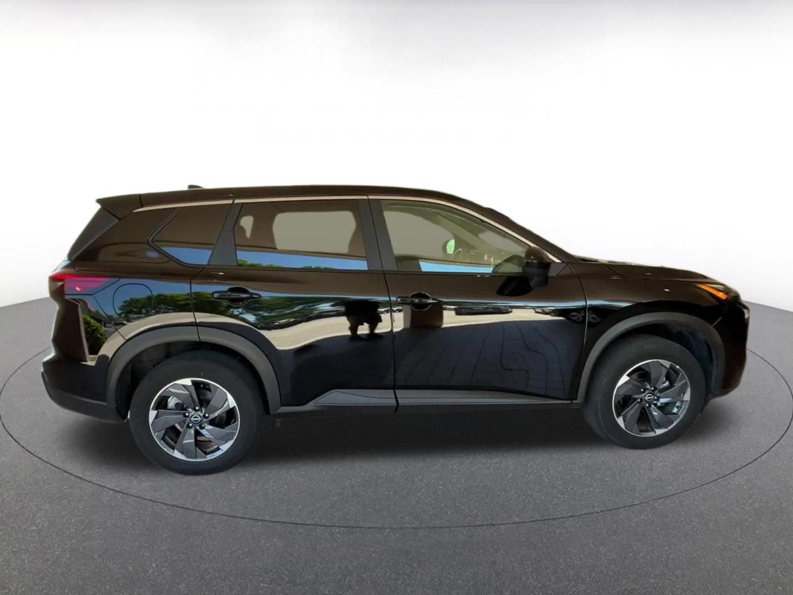 Thumbnail: 2025 Nissan Rogue - 16