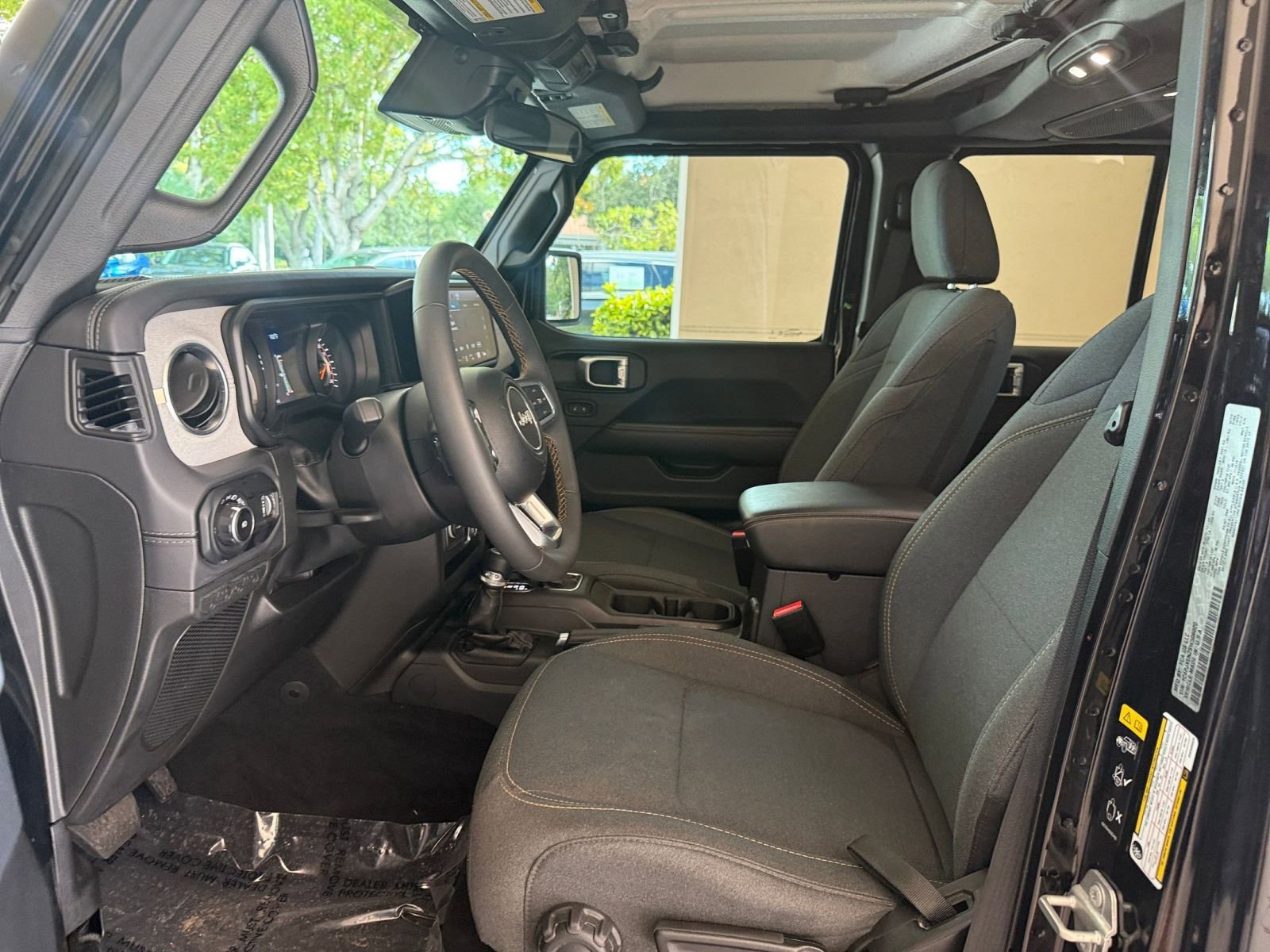 Thumbnail: 2025 Jeep Wrangler - 21