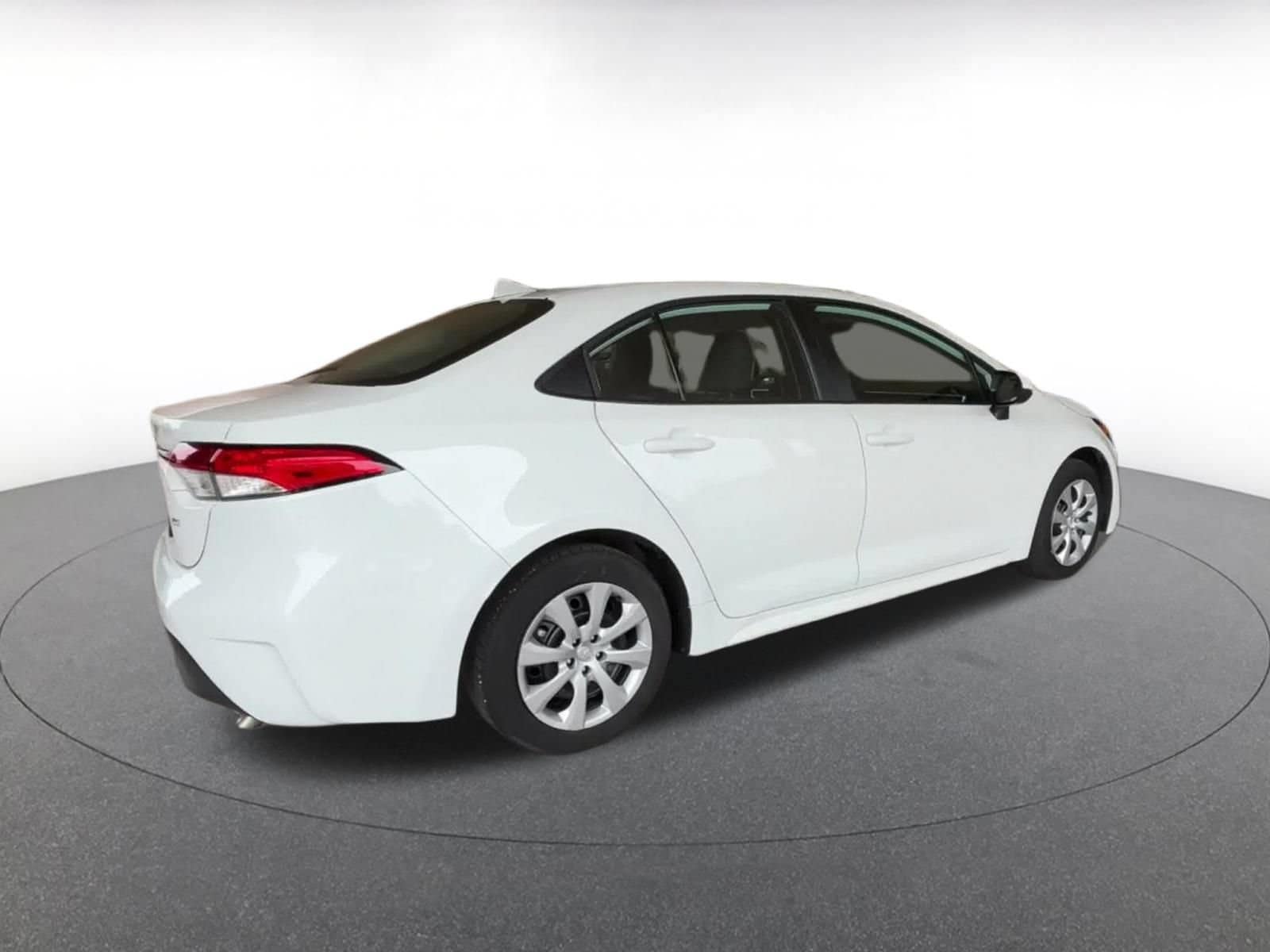 Thumbnail: 2025 Toyota Corolla - 11