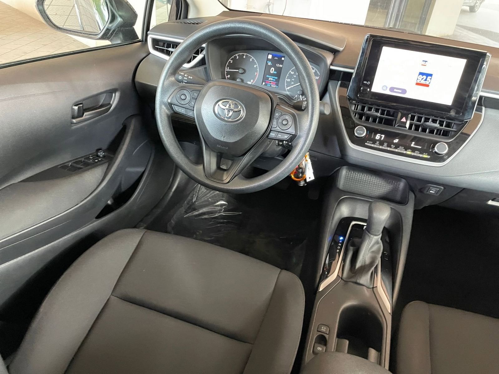 Thumbnail: 2025 Toyota Corolla - 32