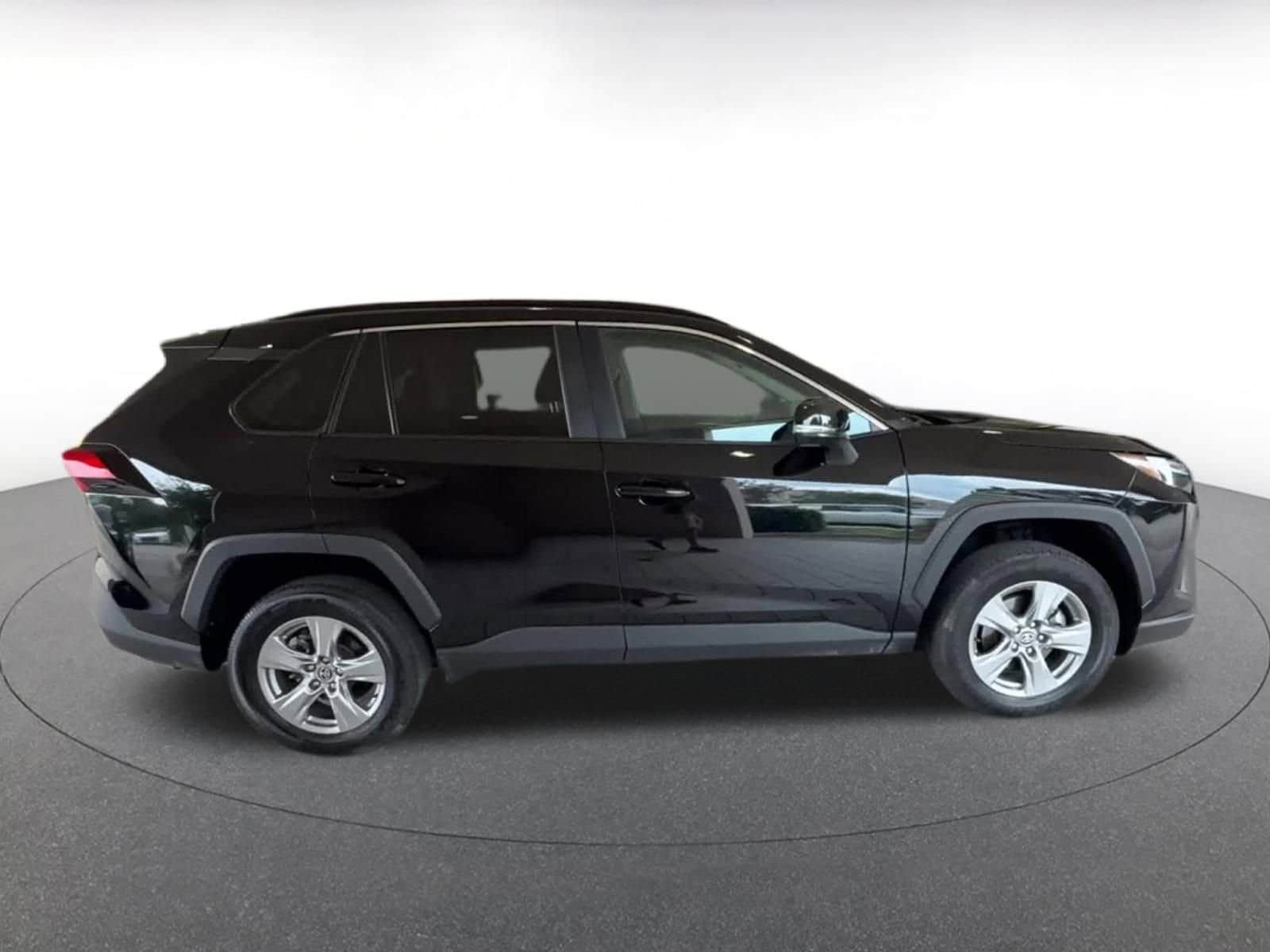 Thumbnail: 2025 Toyota RAV4 - 16