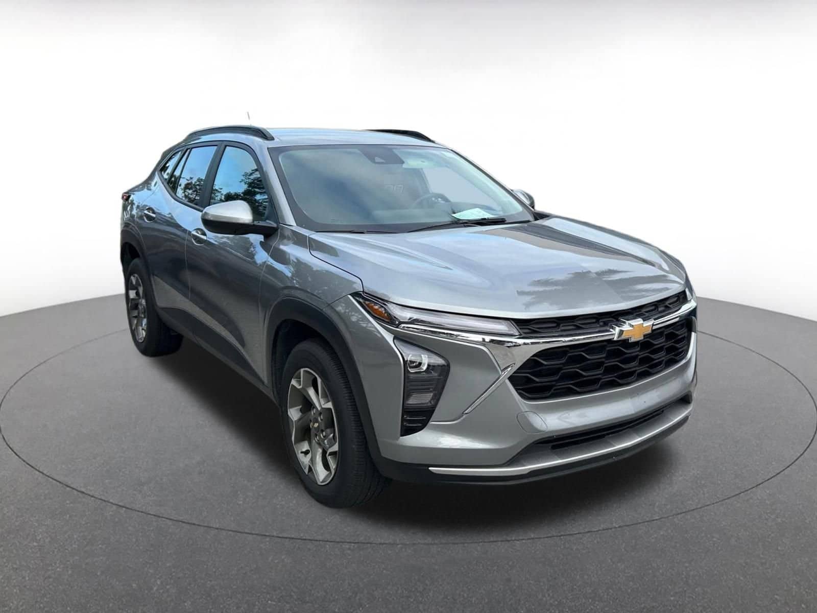Thumbnail: 2025 Chevrolet Trax - 1