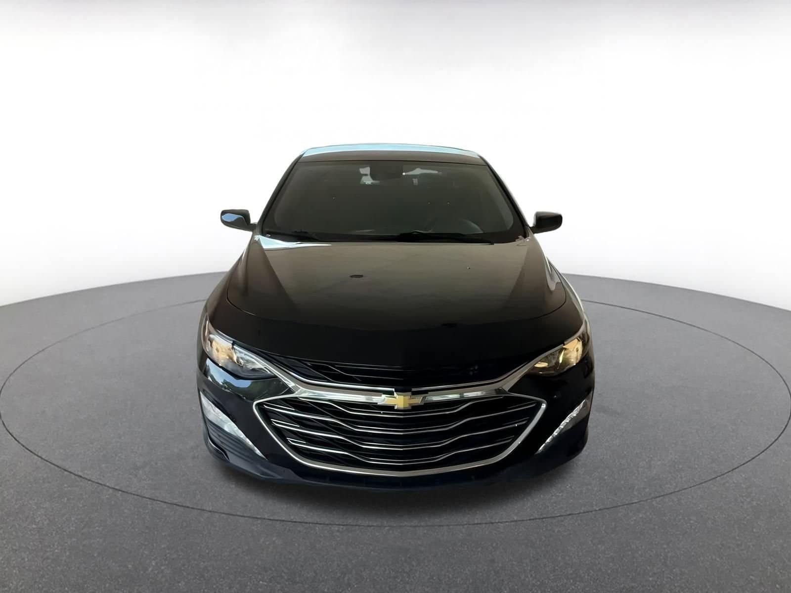 Thumbnail: 2023 Chevrolet Malibu - 4