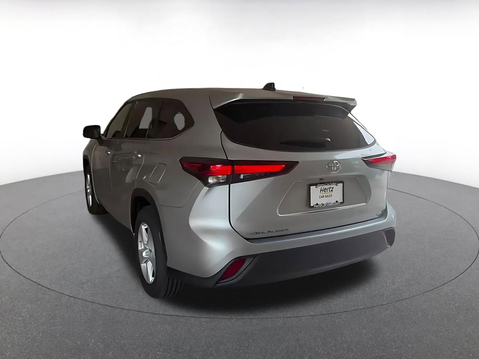 Thumbnail: 2025 Toyota Highlander - 10