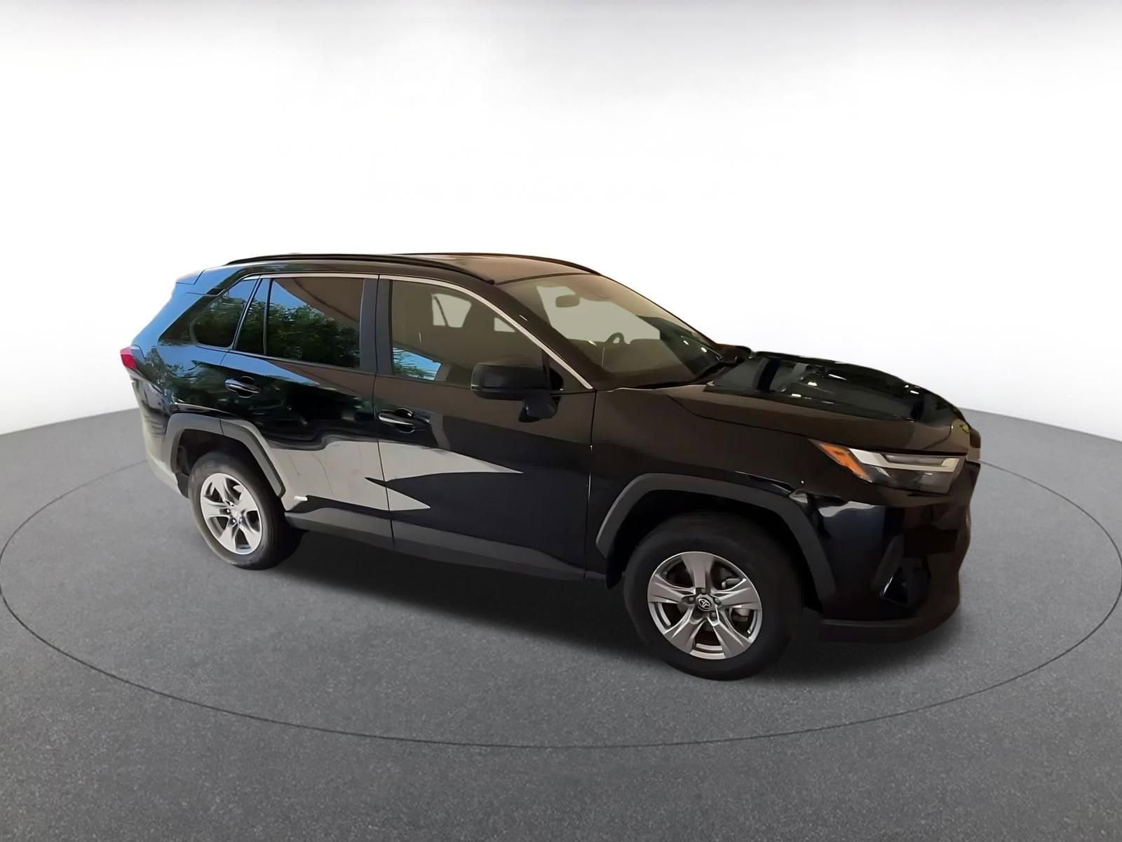 Thumbnail: 2025 Toyota RAV4 - 2