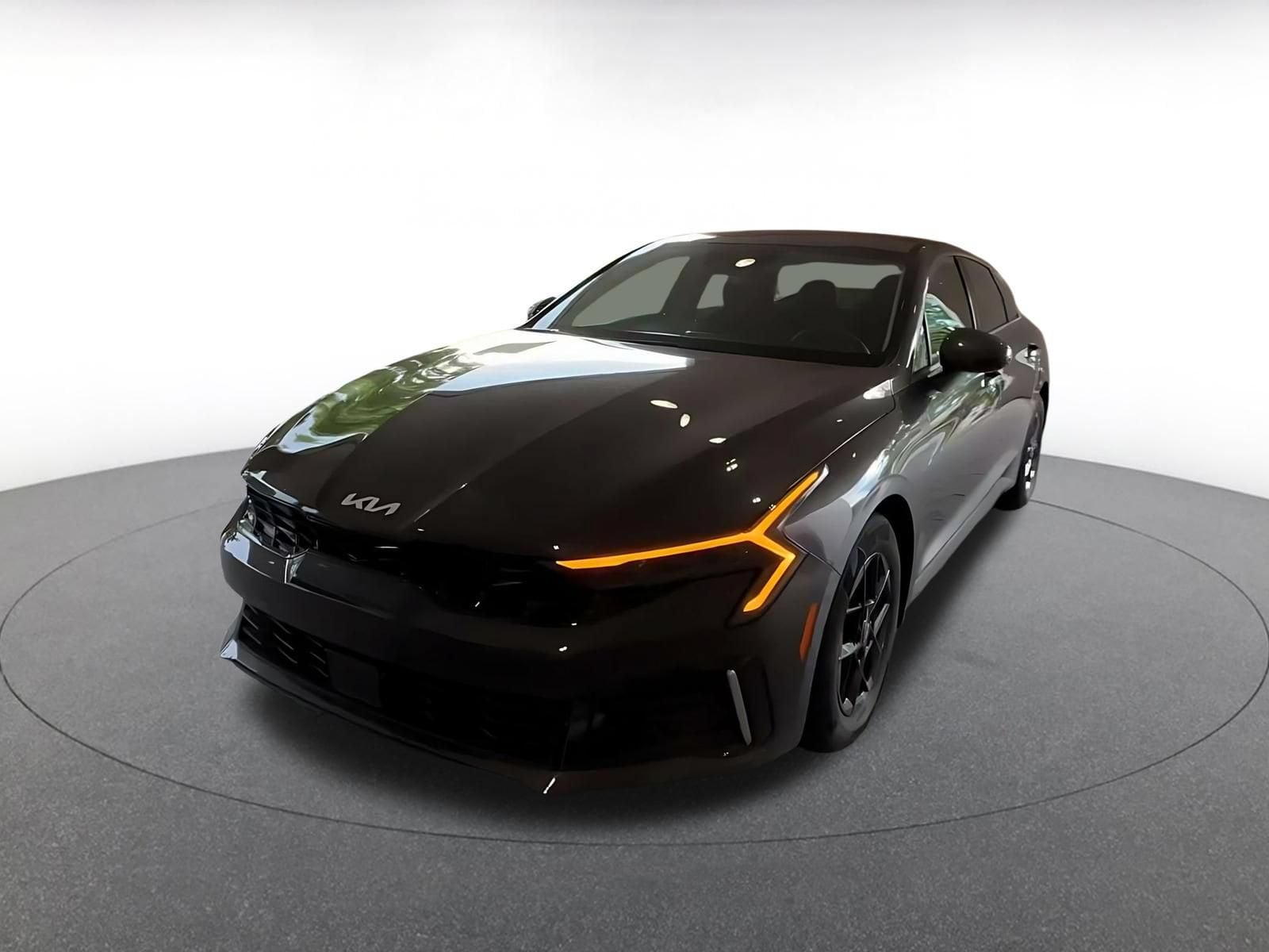 Thumbnail: 2025 Kia K5 - 4