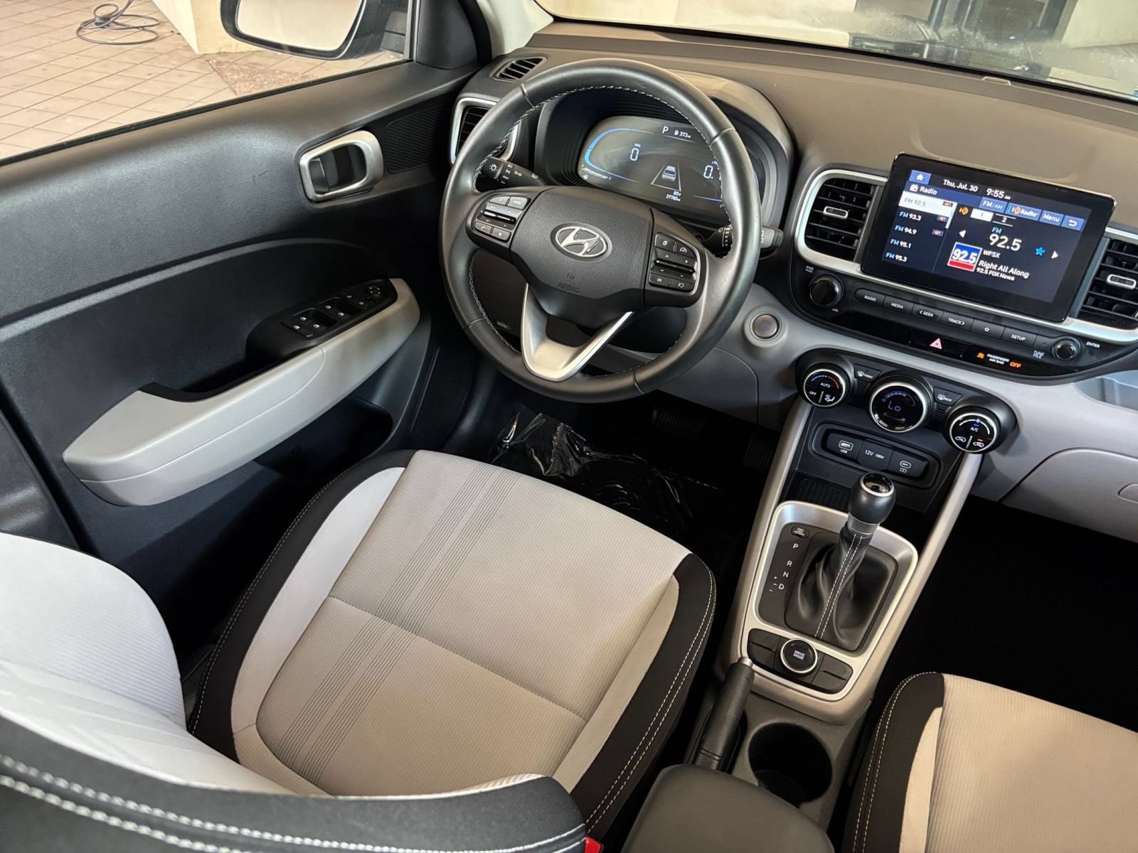 Thumbnail: 2025 Hyundai Venue - 34
