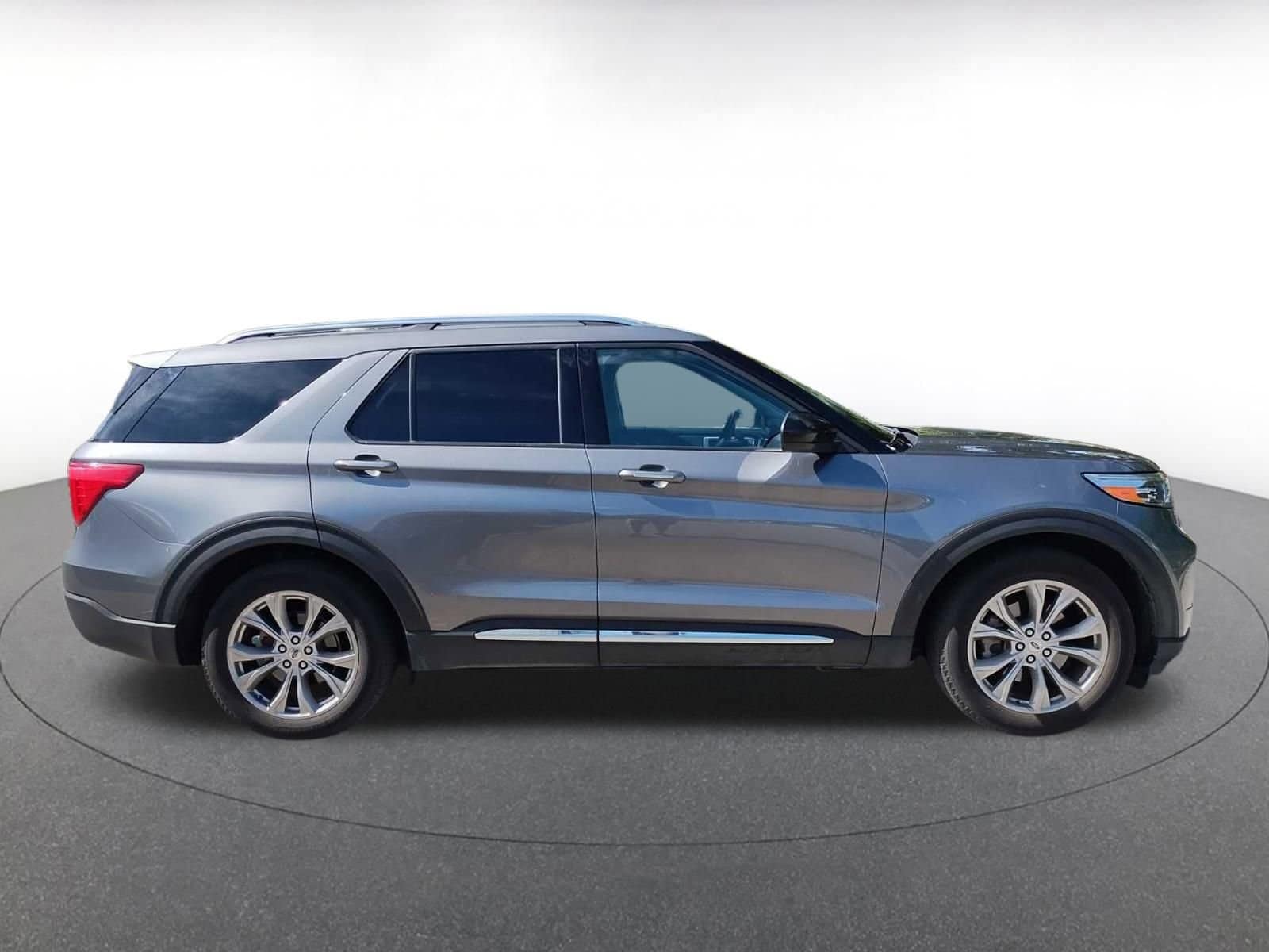 2024 Ford Explorer Limited 8