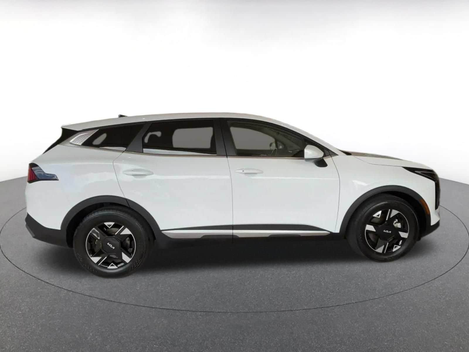 Thumbnail: 2026 Kia Sportage - 15